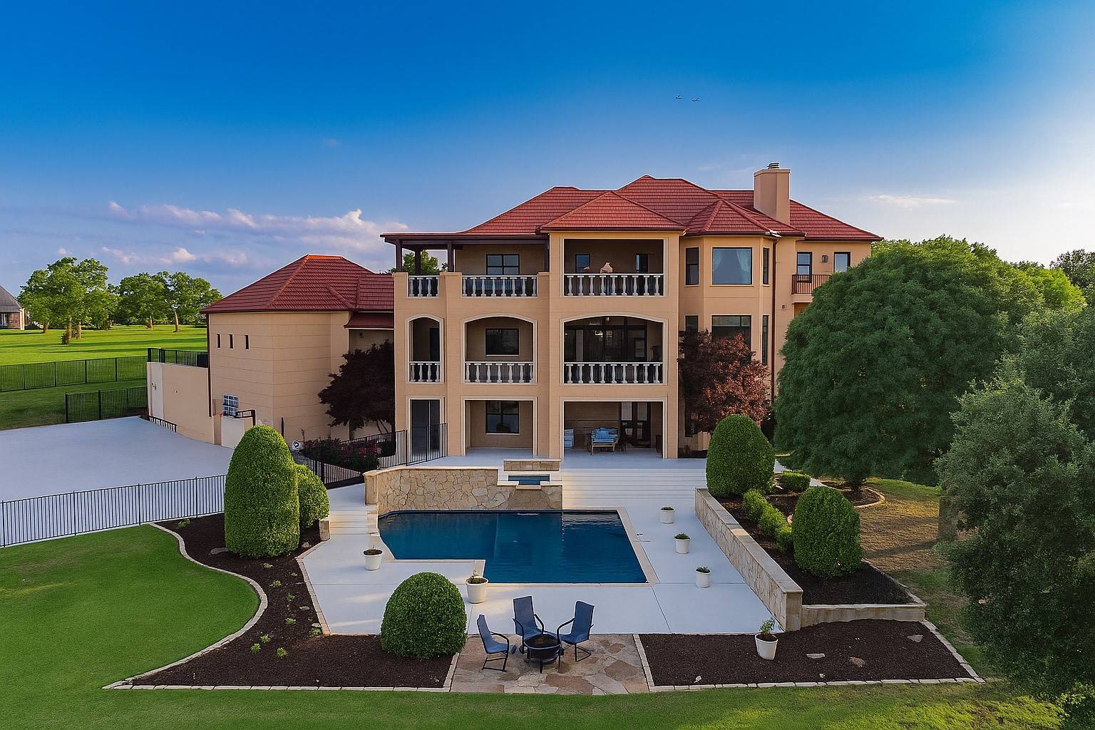 Forney, TX 75126,323 Kings CT