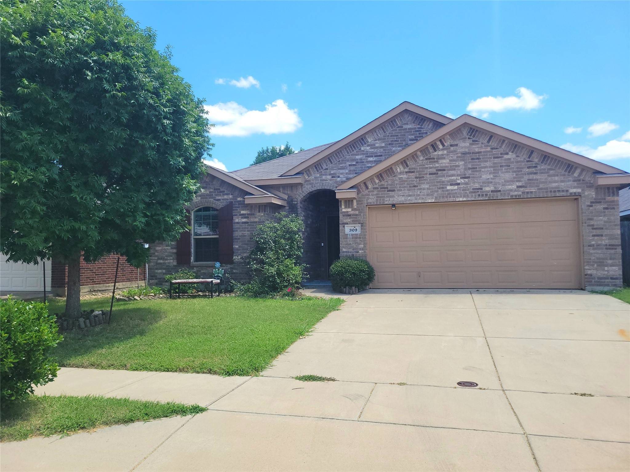 Fort Worth, TX 76140,309 Beechgrove TER