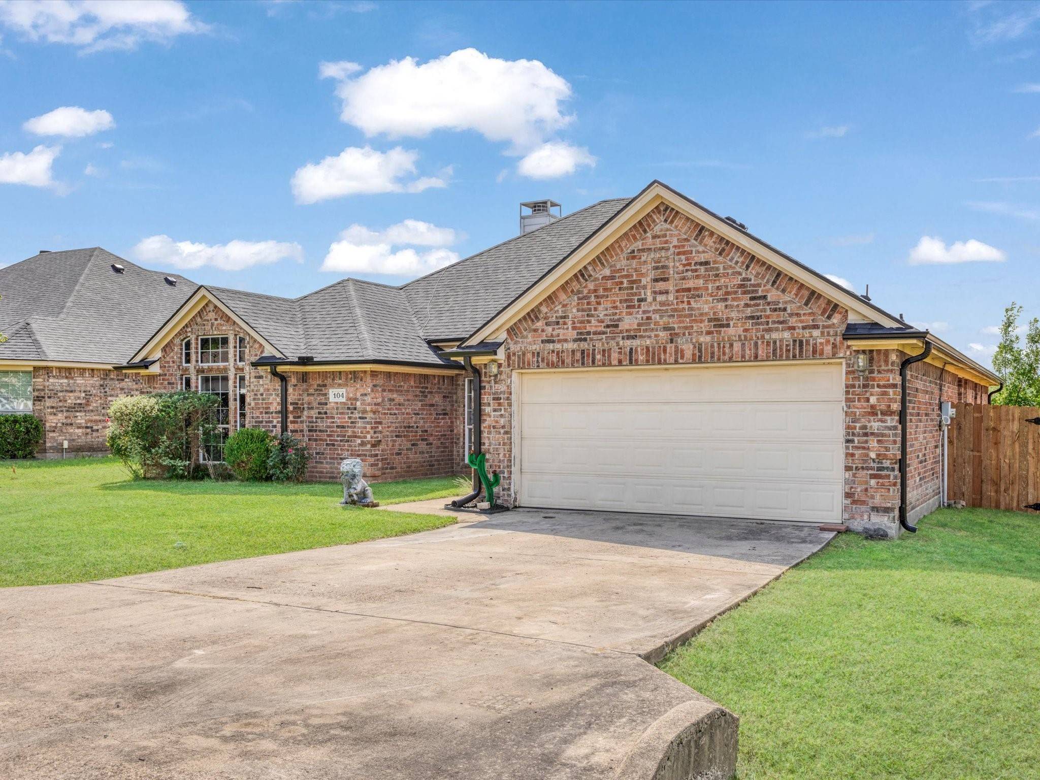 Palmer, TX 75152,104 Palomino DR