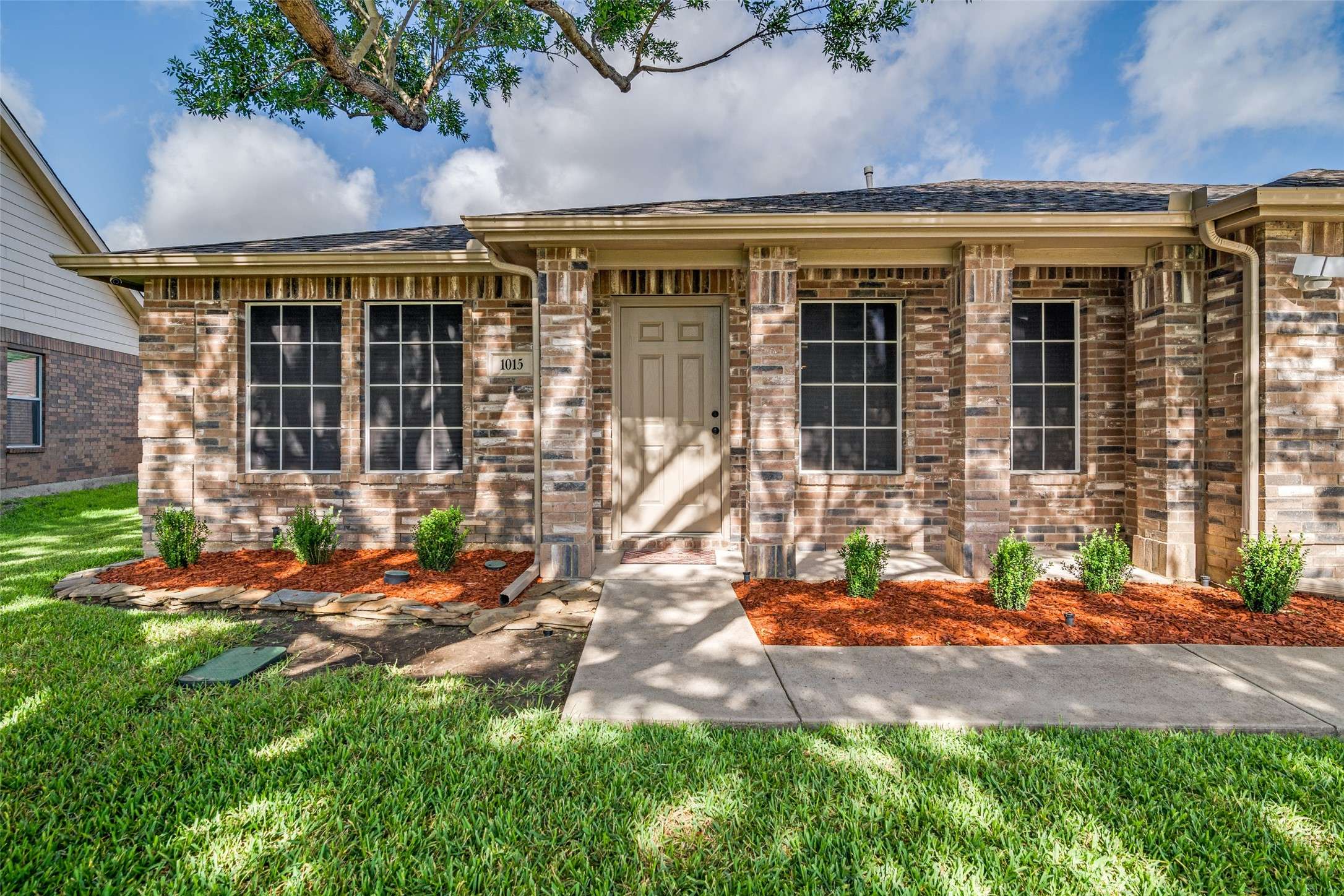 Forney, TX 75126,1015 Bainbridge LN
