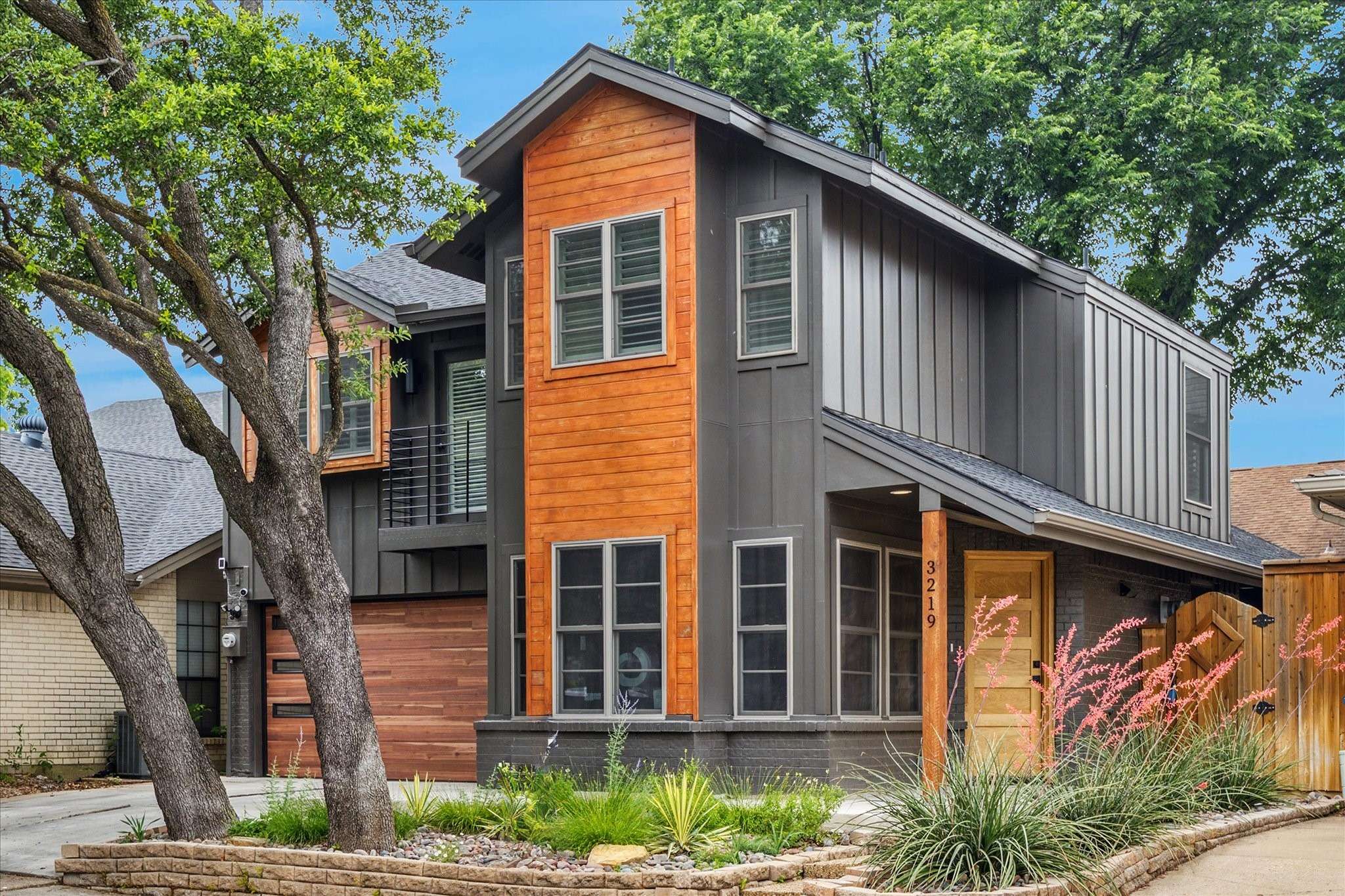 Dallas, TX 75204,3219 Bryan ST