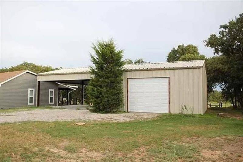 Nocona, TX 76255,126 Country Club DR