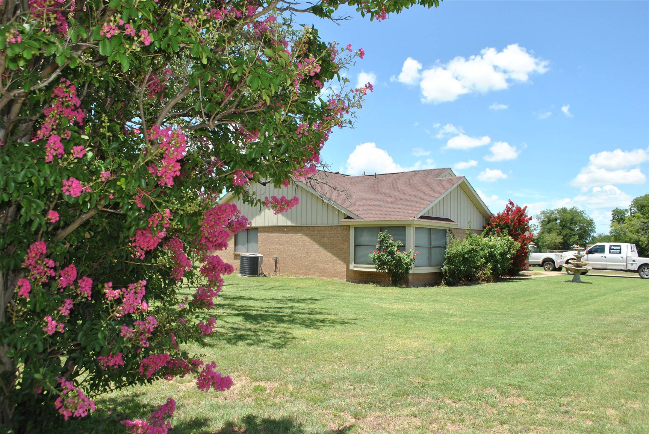 Gustine, TX 76455,102 Harrison AVE