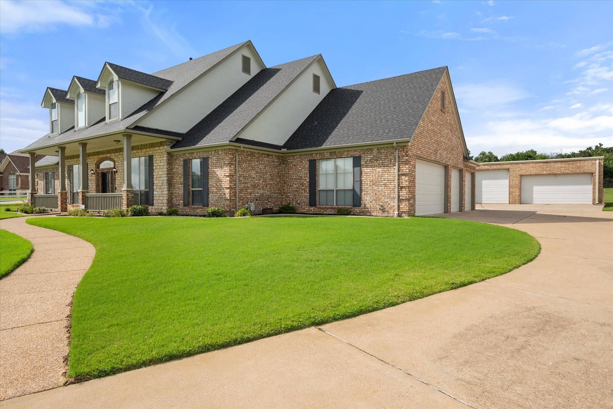 Burleson, TX 76028,6417 Gehrig CIR