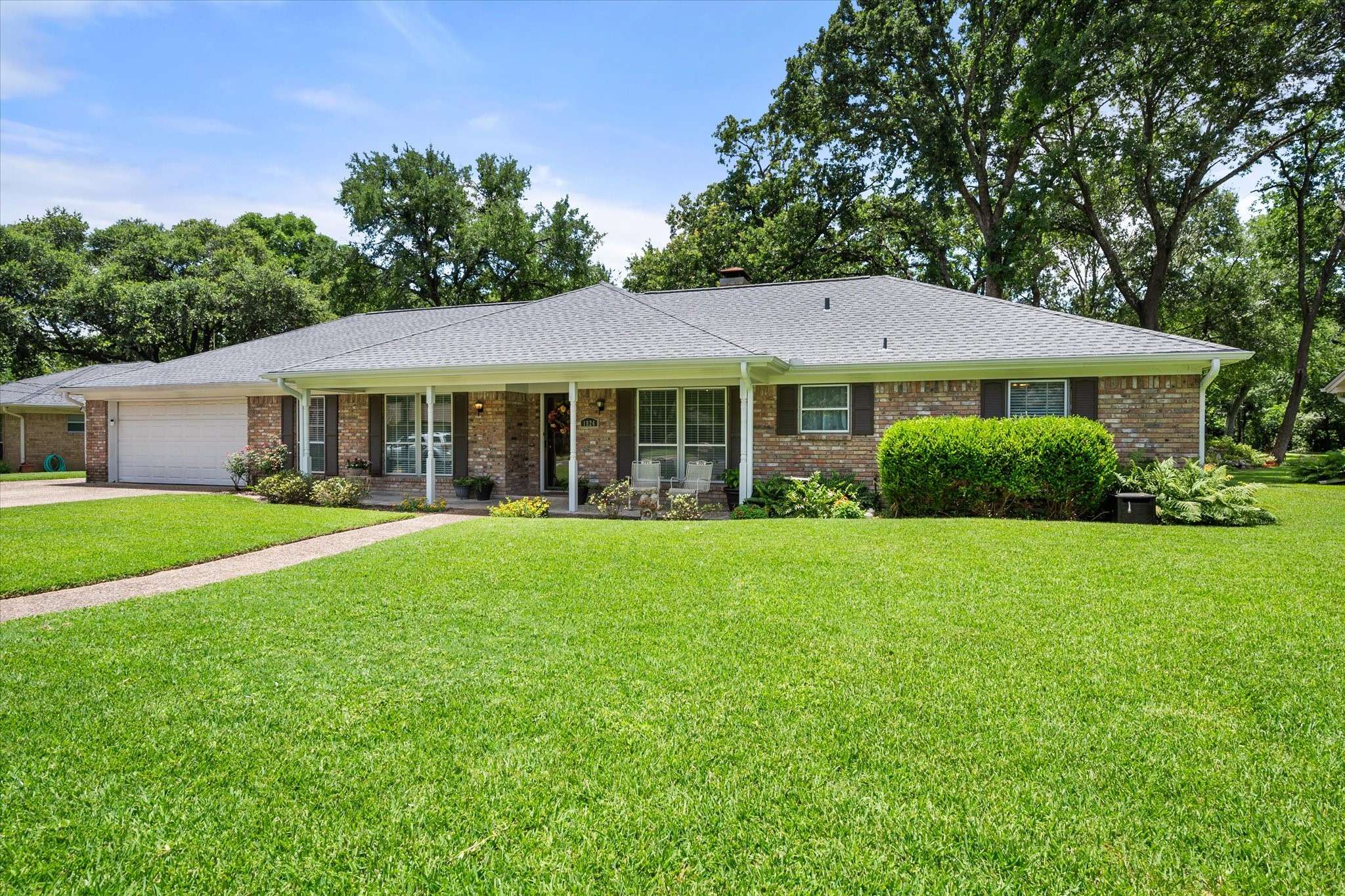 Corsicana, TX 75110,1824 Dartmouth LN