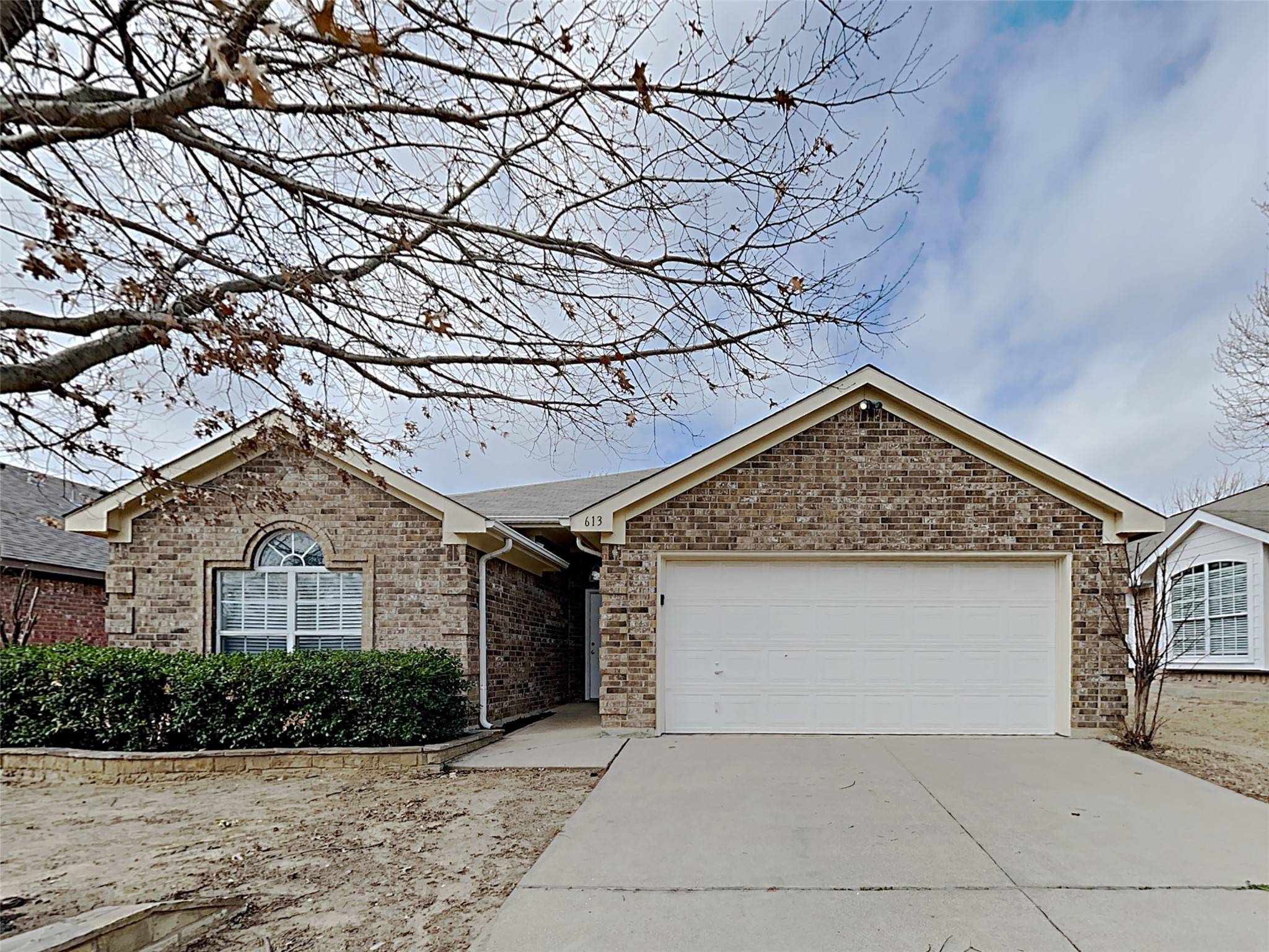 Saginaw, TX 76179,613 Oak Hollow TRL