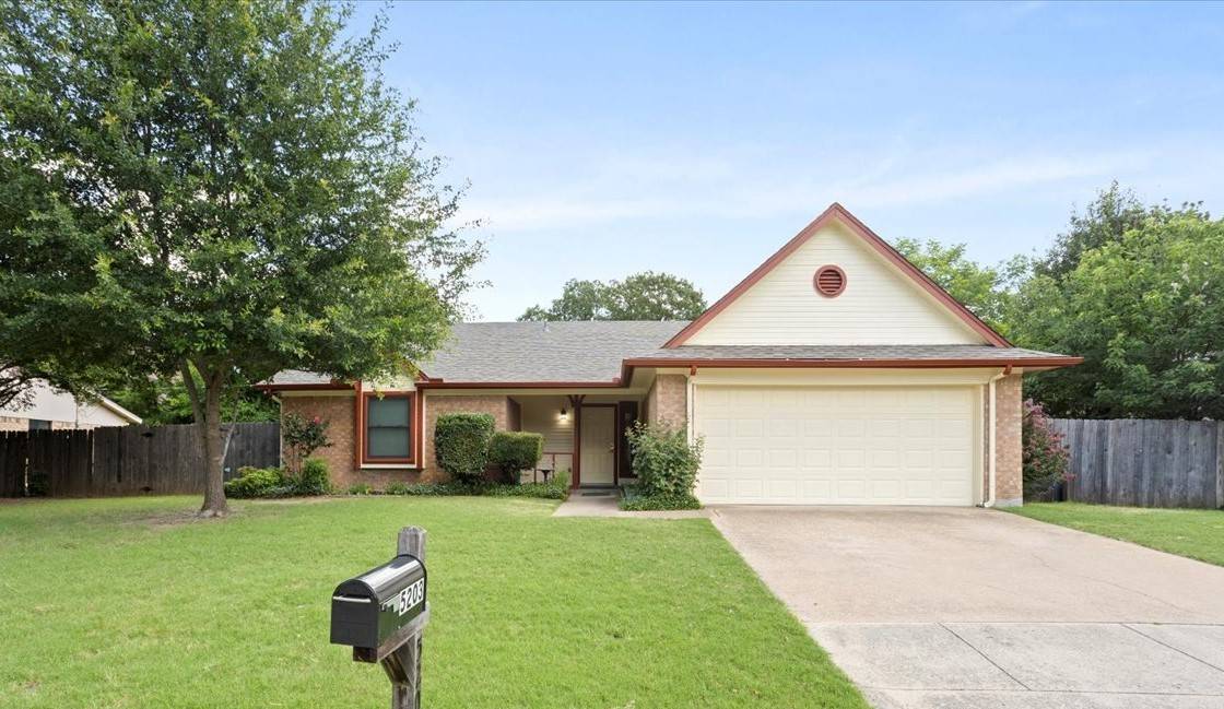 Arlington, TX 76017,5203 Windy Meadow DR