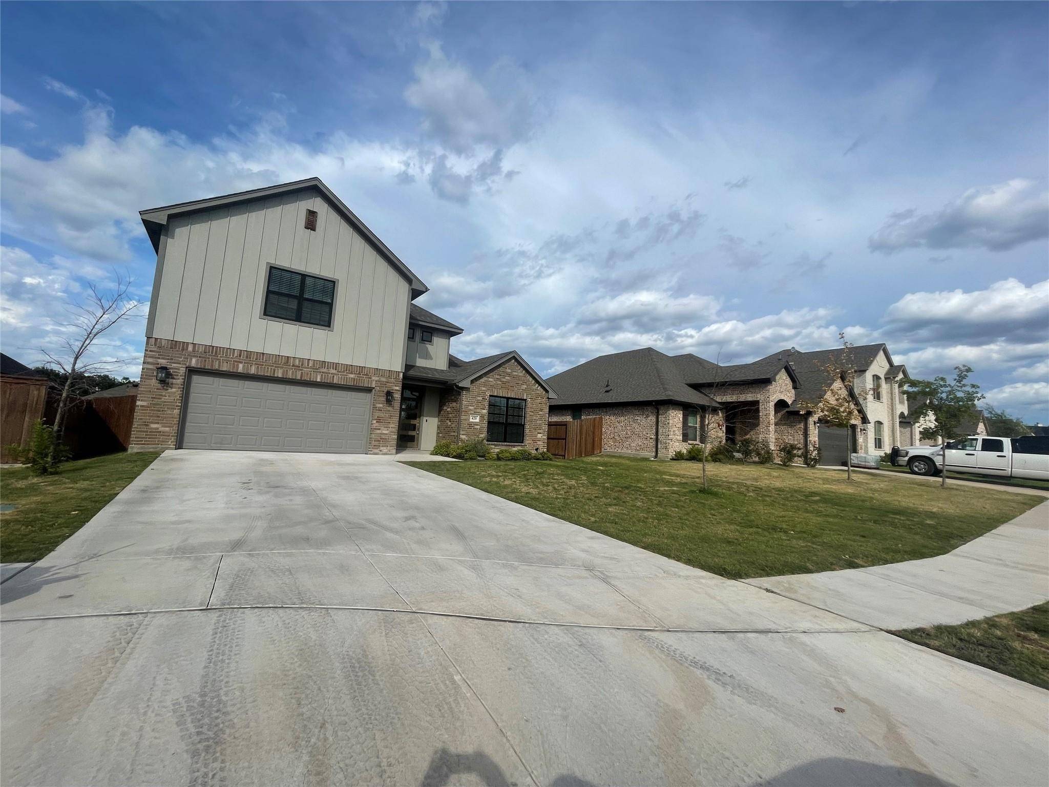 Weatherford, TX 76087,420 Paloma ST