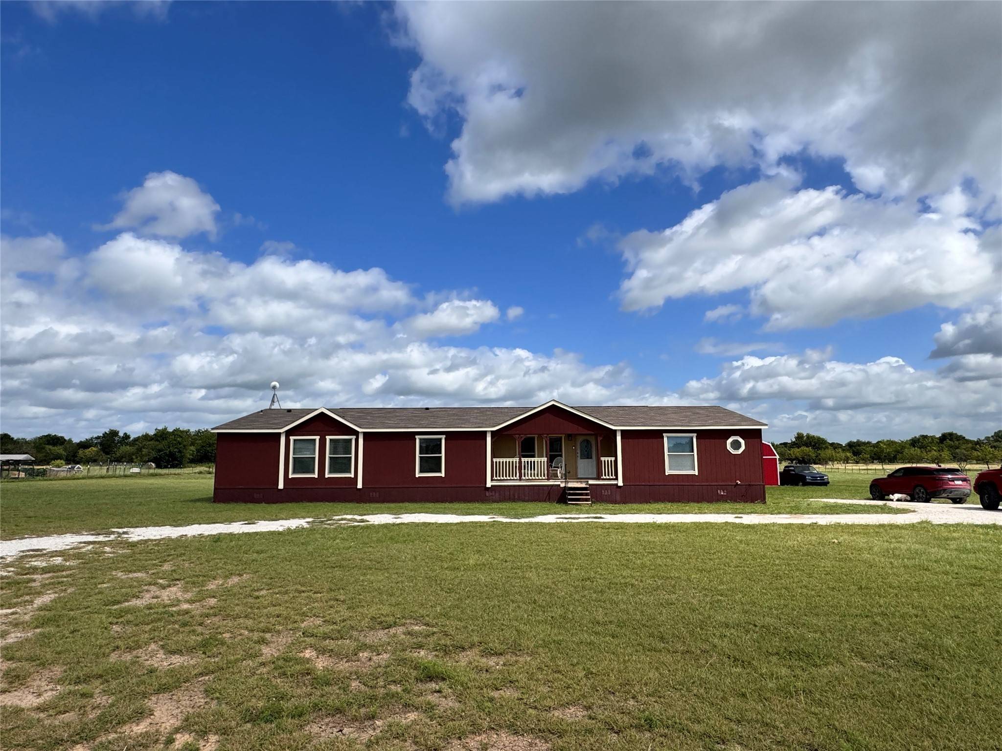 Whitney, TX 76692,415 Lake Whitney DR
