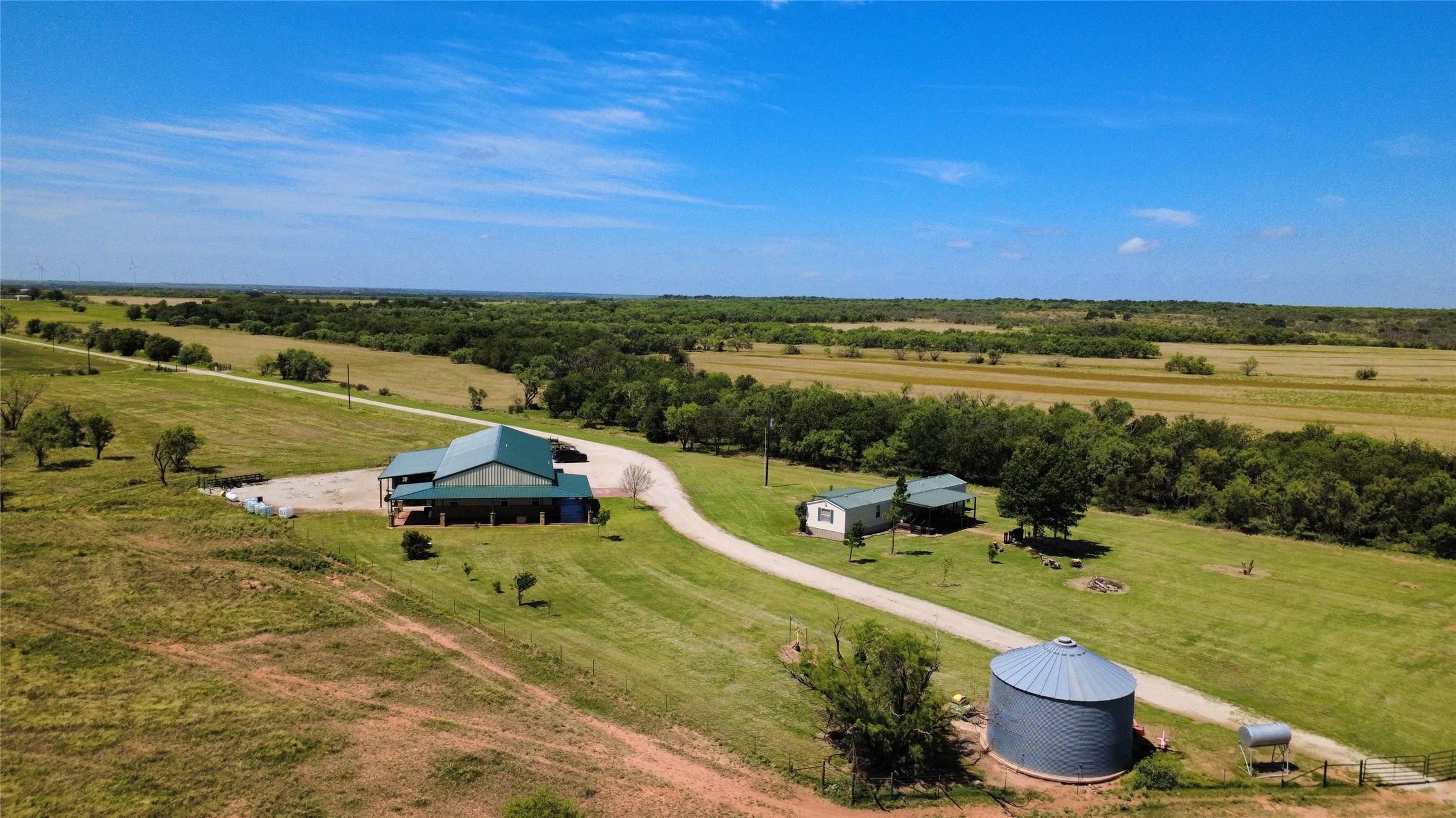 Newcastle, TX 76372,952 Jones RD