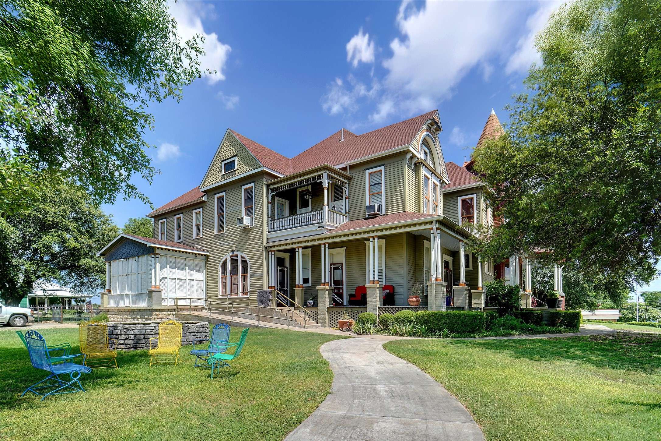 Weatherford, TX 76086,1105 Palo Pinto ST