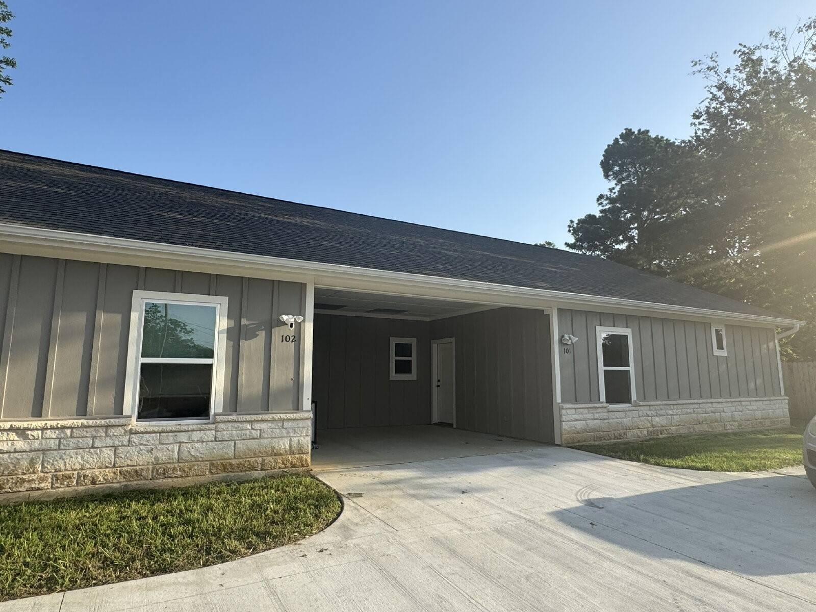 Stephenville, TX 76401,1431 W Ash ST