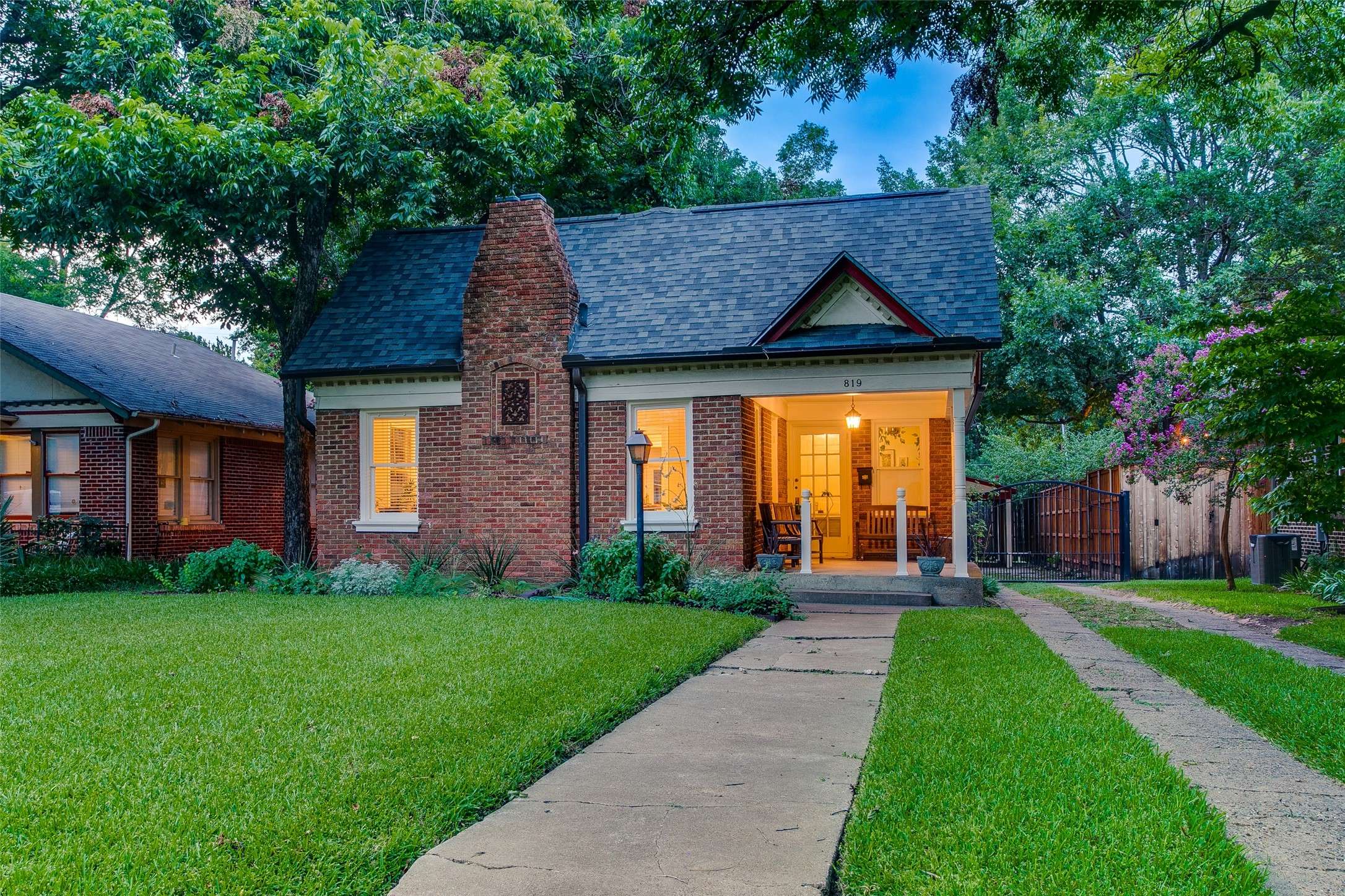 Dallas, TX 75208,819 Stewart DR