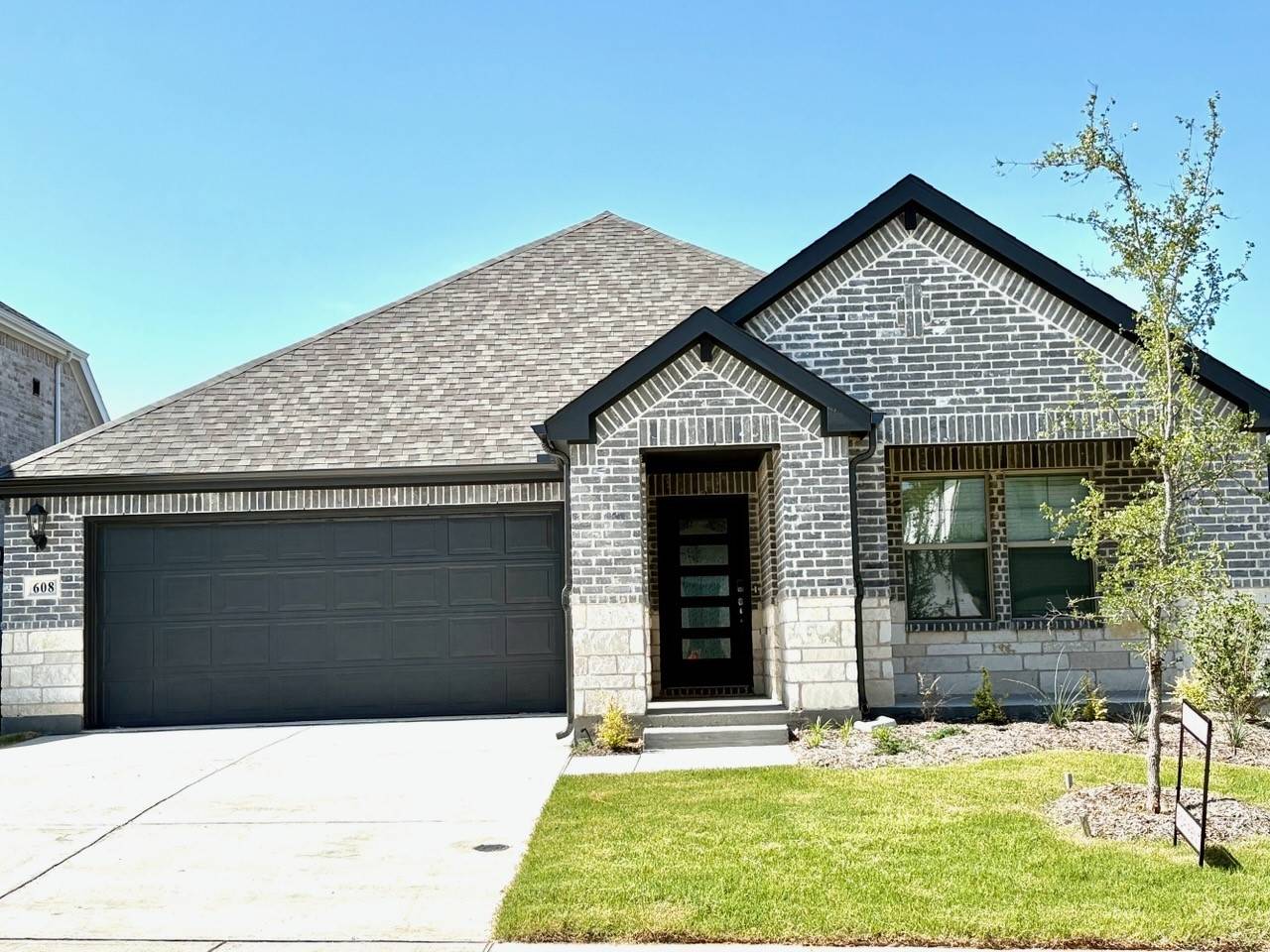Mckinney, TX 75071,608 Easthill DR