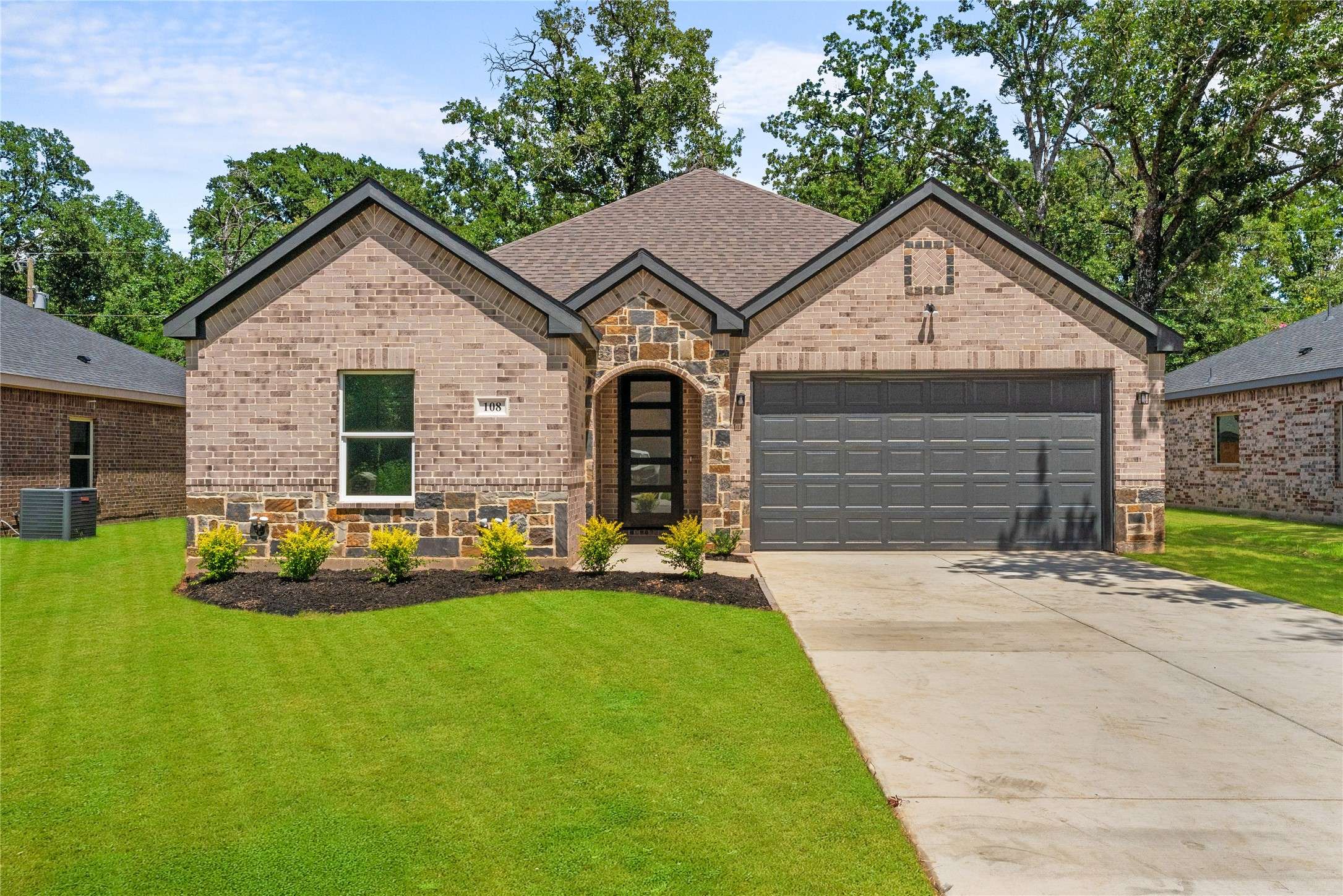 Trinidad, TX 75163,108 Lakeview DR