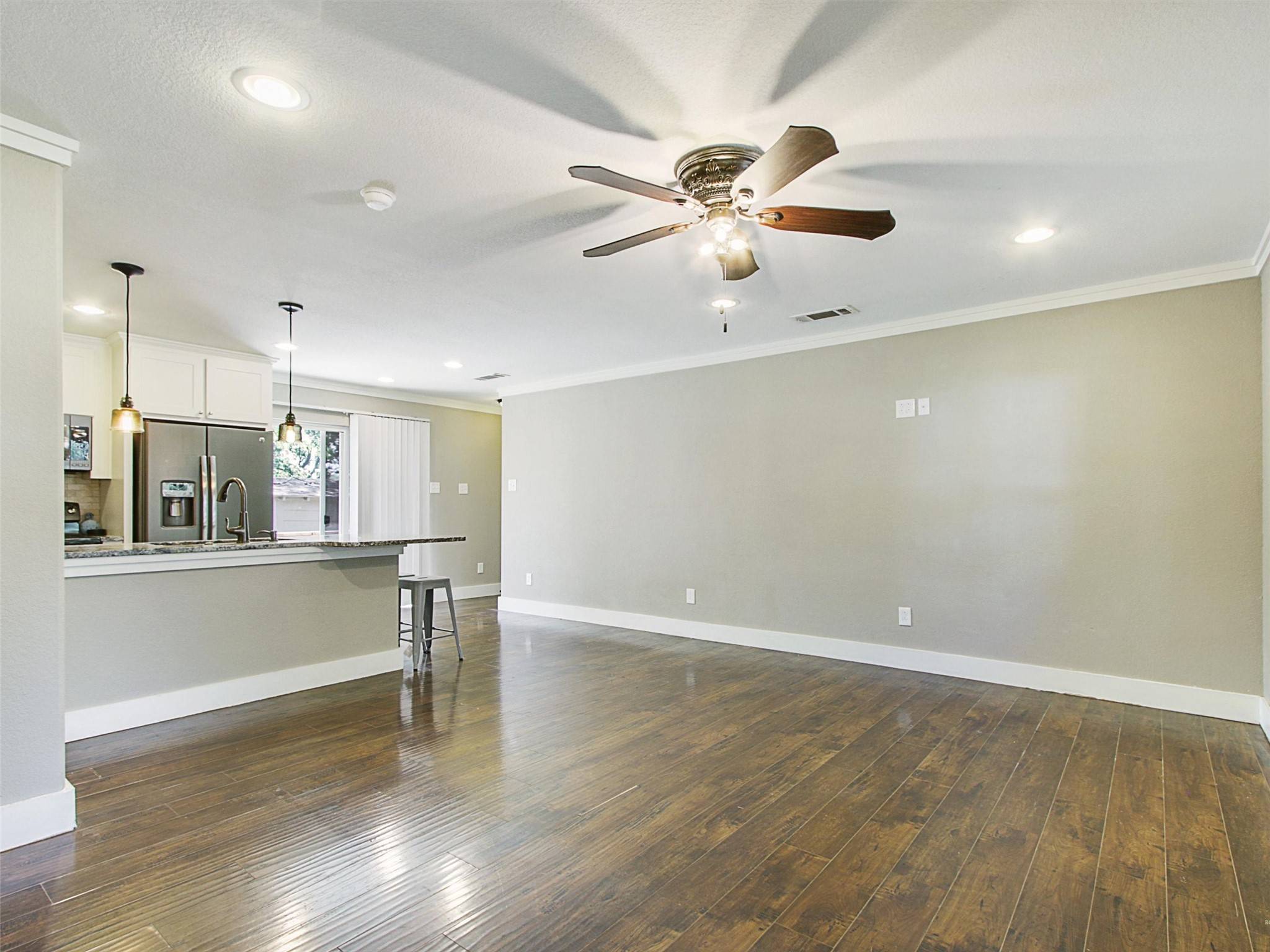 Van Alstyne, TX 75495,425 W Marshall DR
