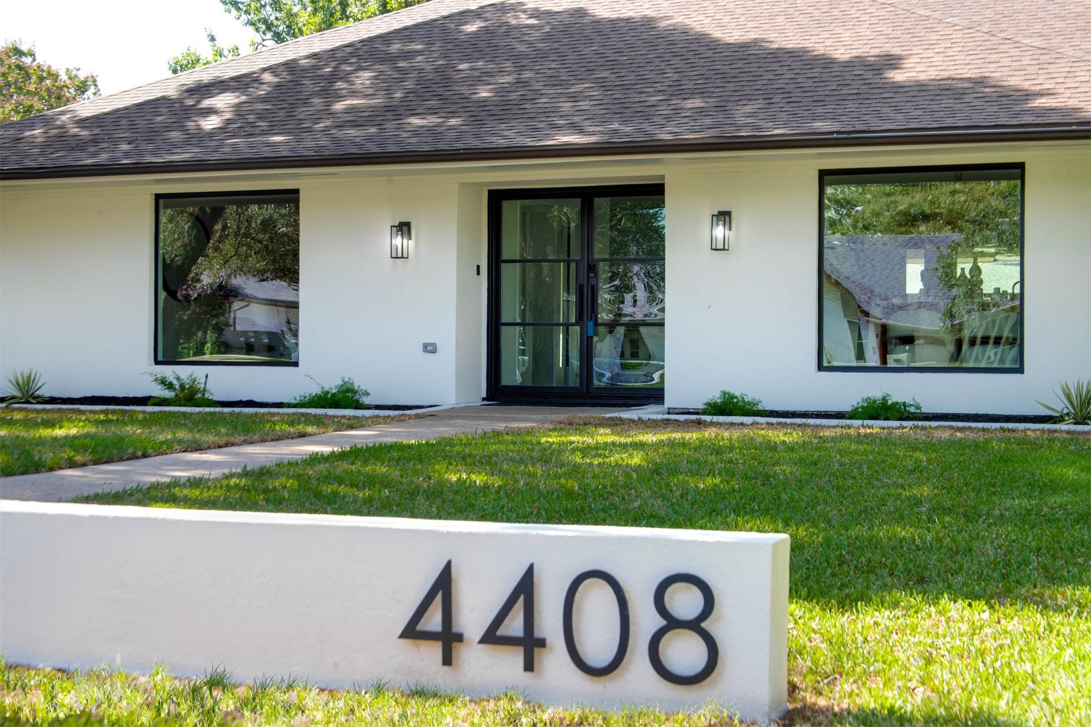 Dallas, TX 75244,4408 Thunder RD