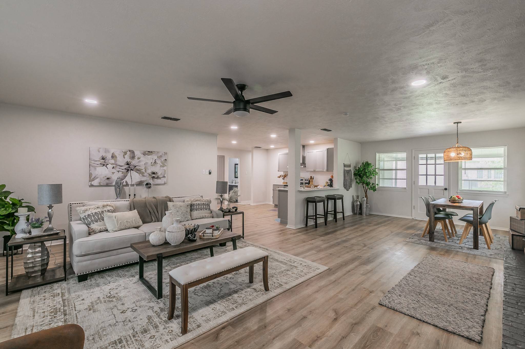De Cordova, TX 76049,5613 Pecos CT