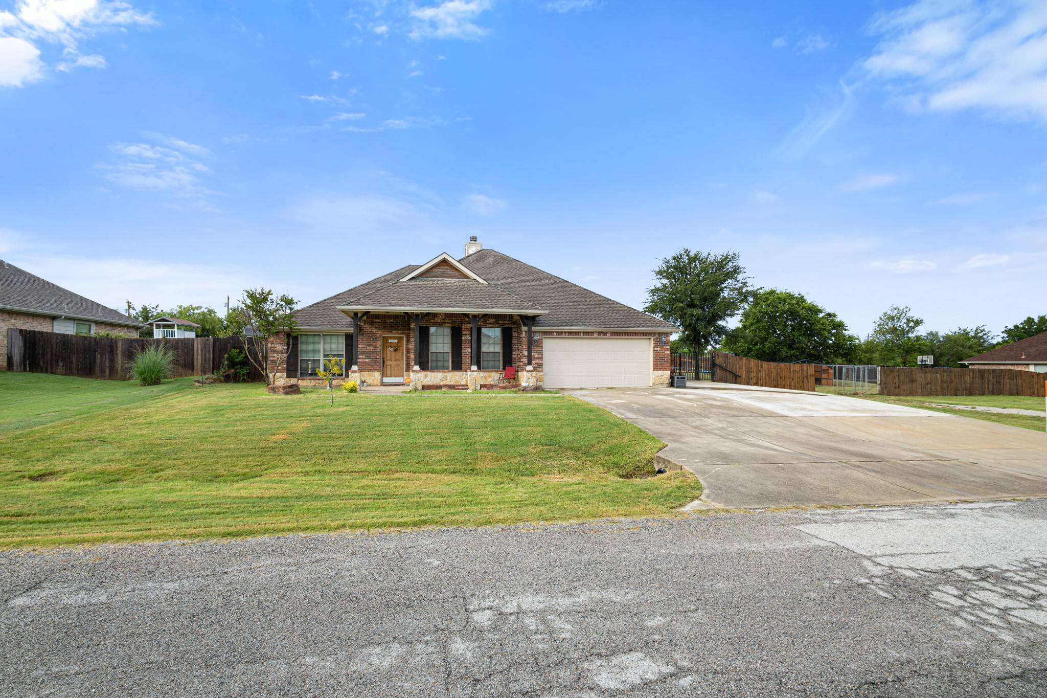 Runaway Bay, TX 76458,106 Cactus Canyon DR