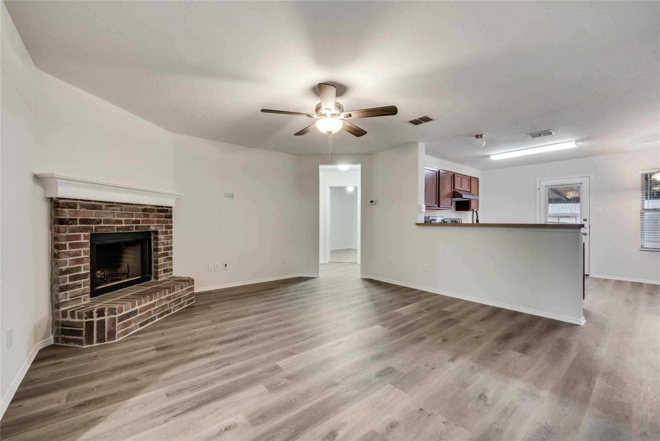 Burleson, TX 76028,2613 Castle Pines DR