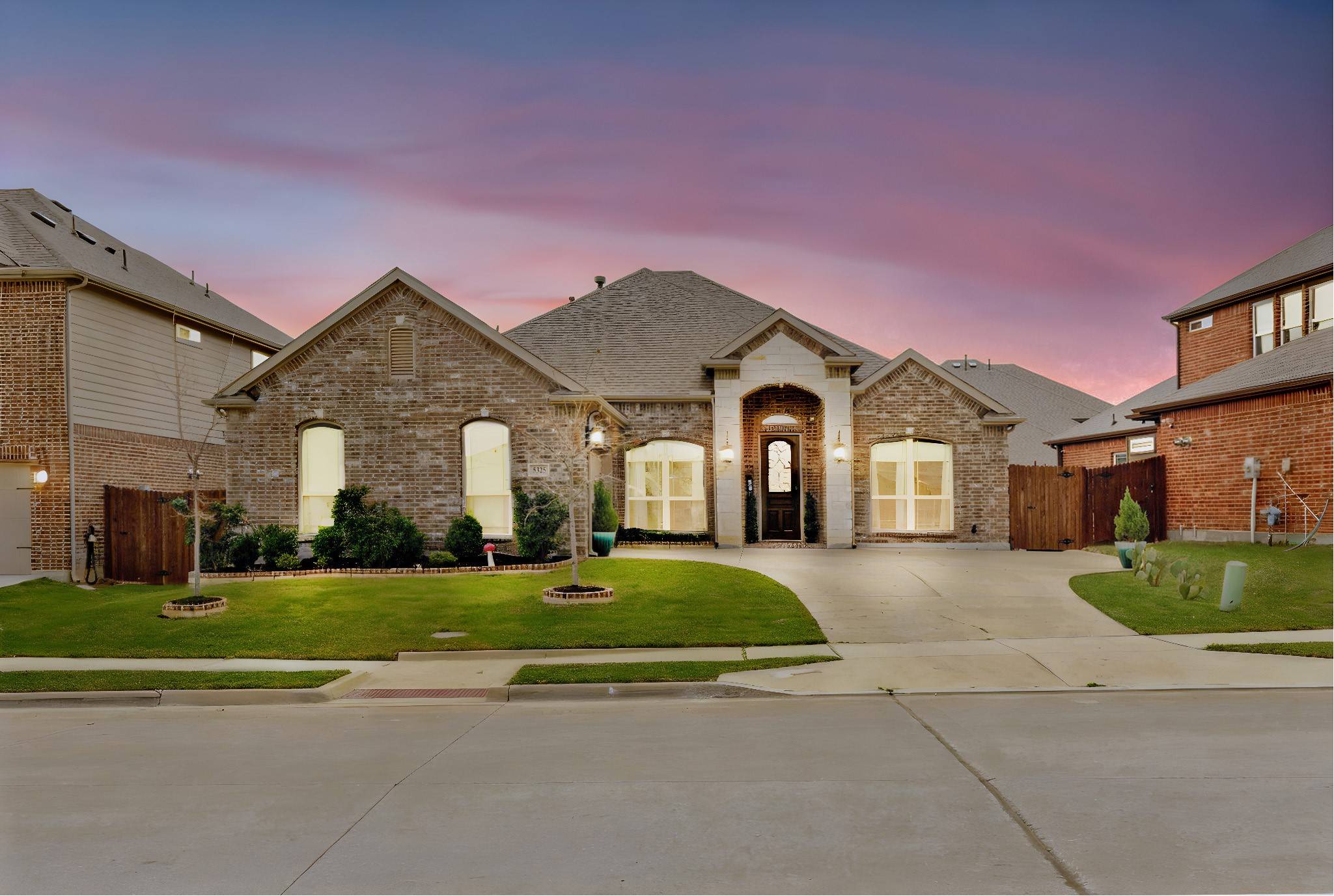 Fort Worth, TX 76179,5325 Almanor RD