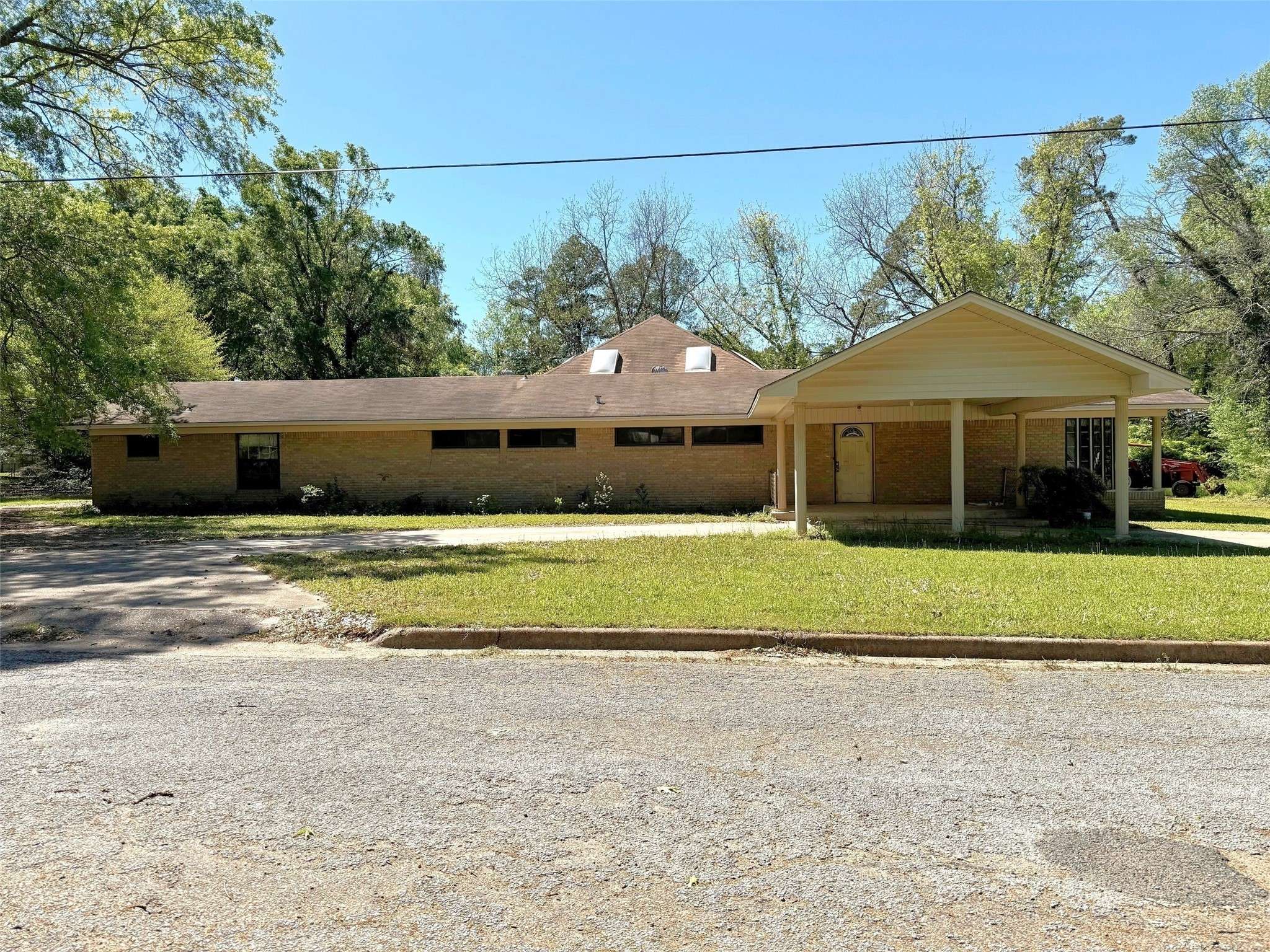 Pittsburg, TX 75686,201 Parkview ST