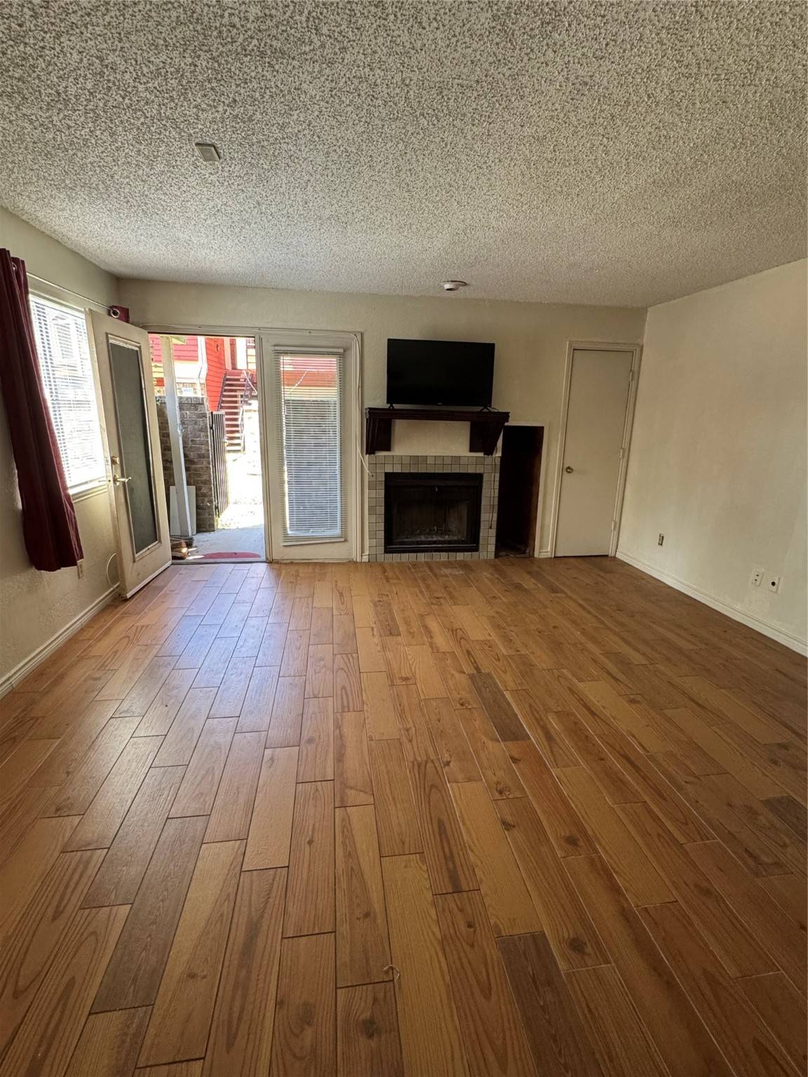Dallas, TX 75243,9823 Walnut ST #L114