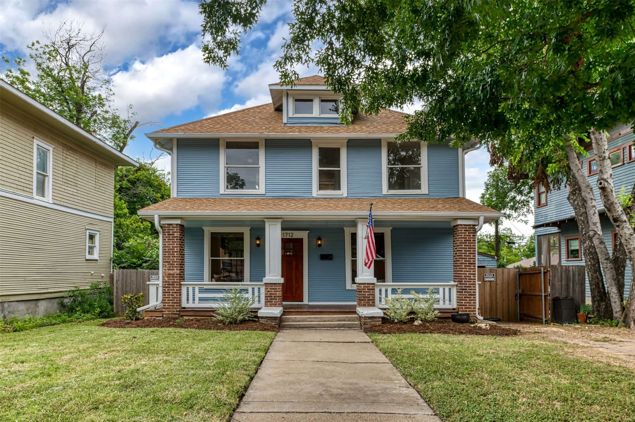 Fort Worth, TX 76110,1712 Alston AVE