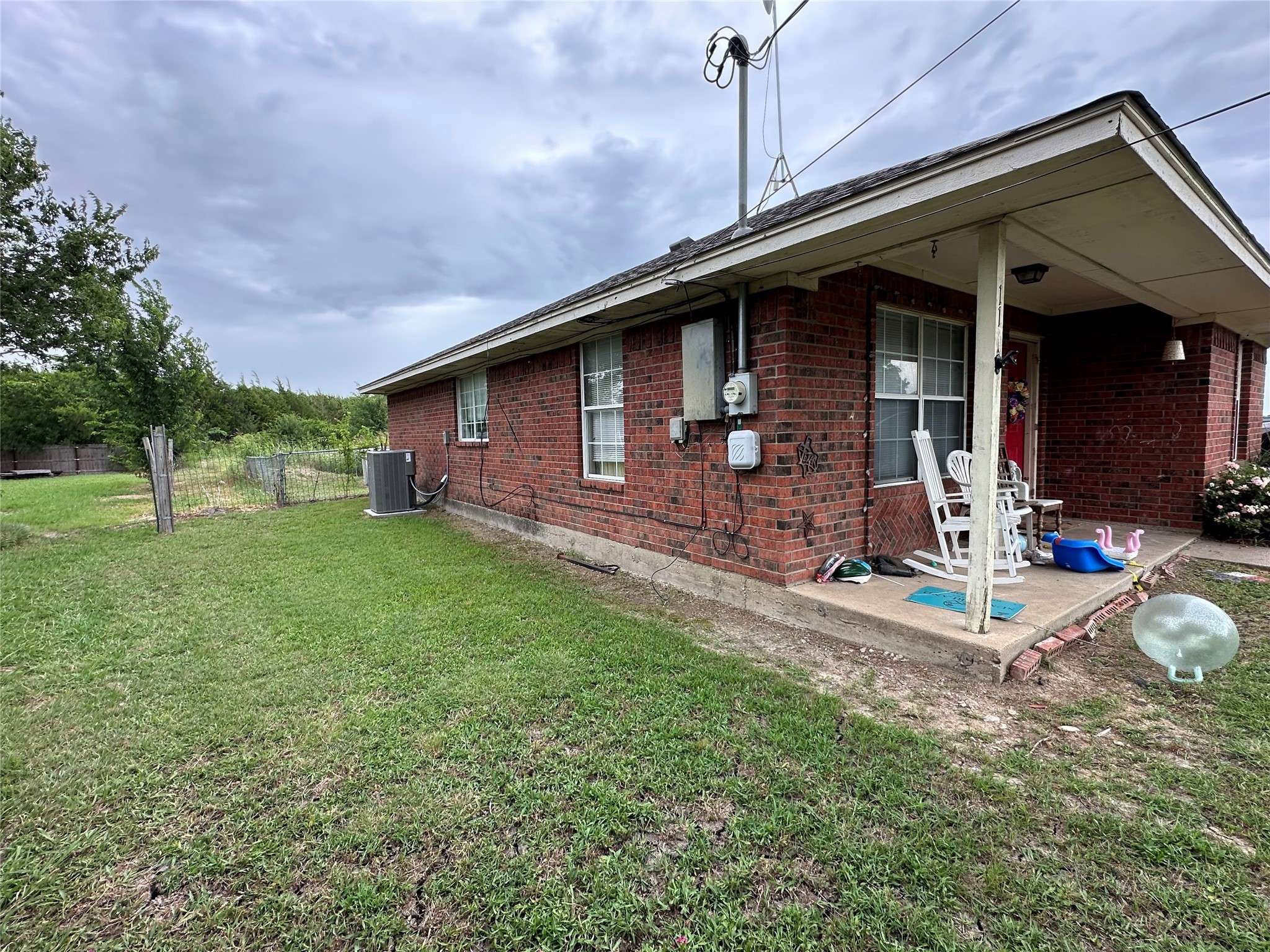 Palmer, TX 75152,1131 W Green Acres DR