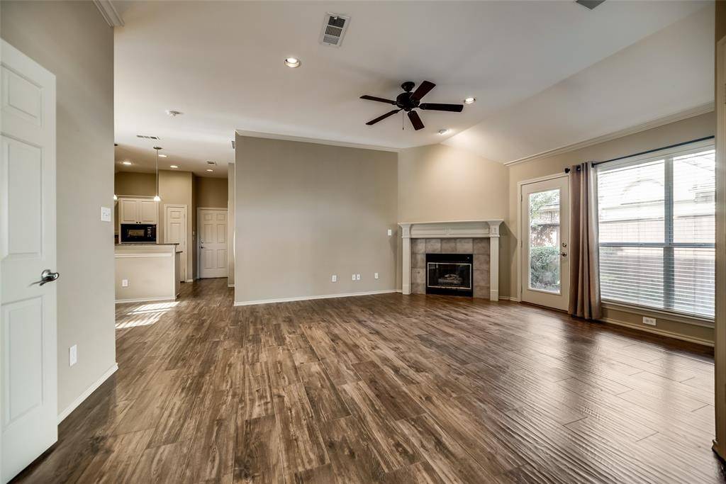 Dallas, TX 75287,3935 Stockton LN