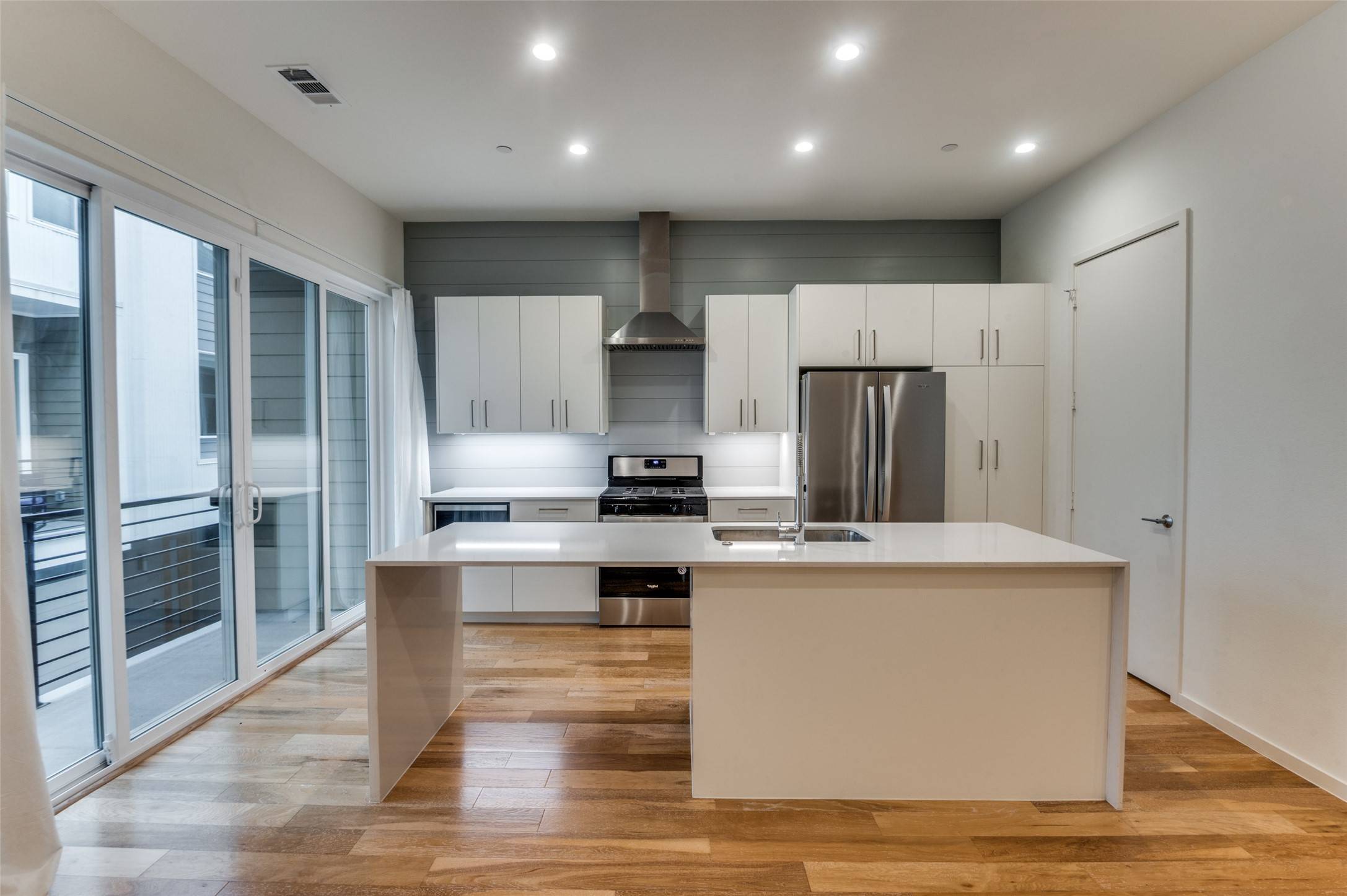 Dallas, TX 75204,3812 San Jacinto ST #207
