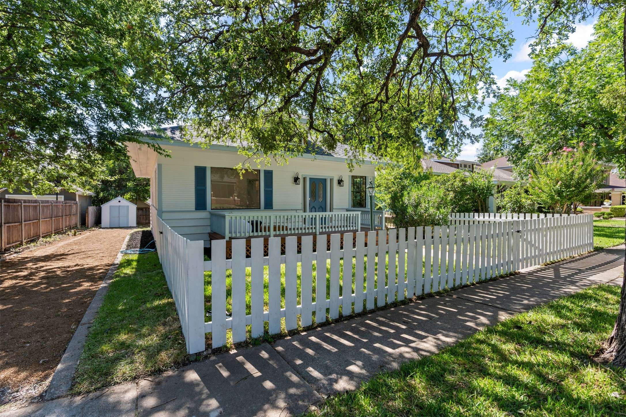 Fort Worth, TX 76110,2250 Lipscomb ST