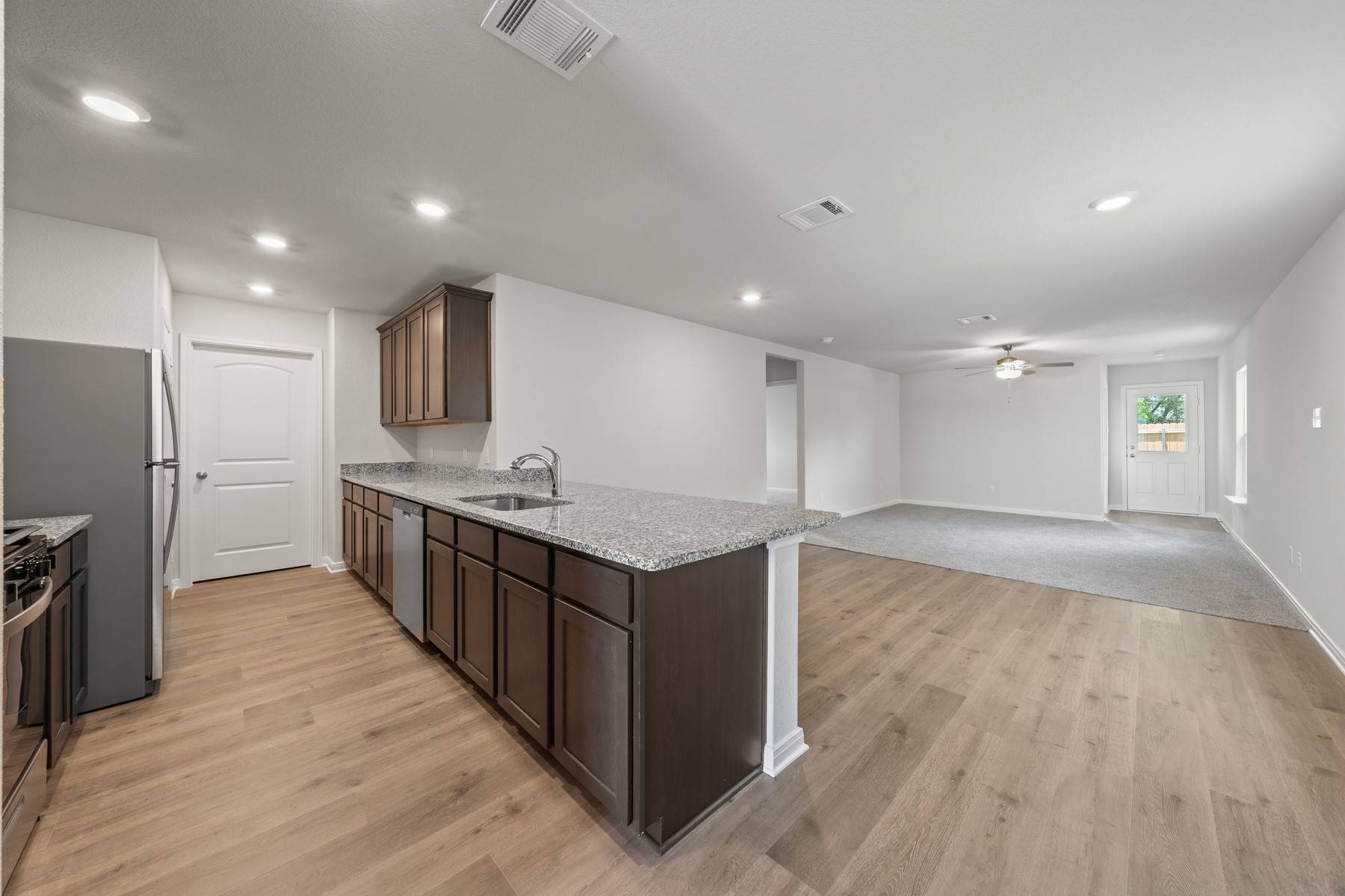 Crandall, TX 75114,1517 William Wallace ST