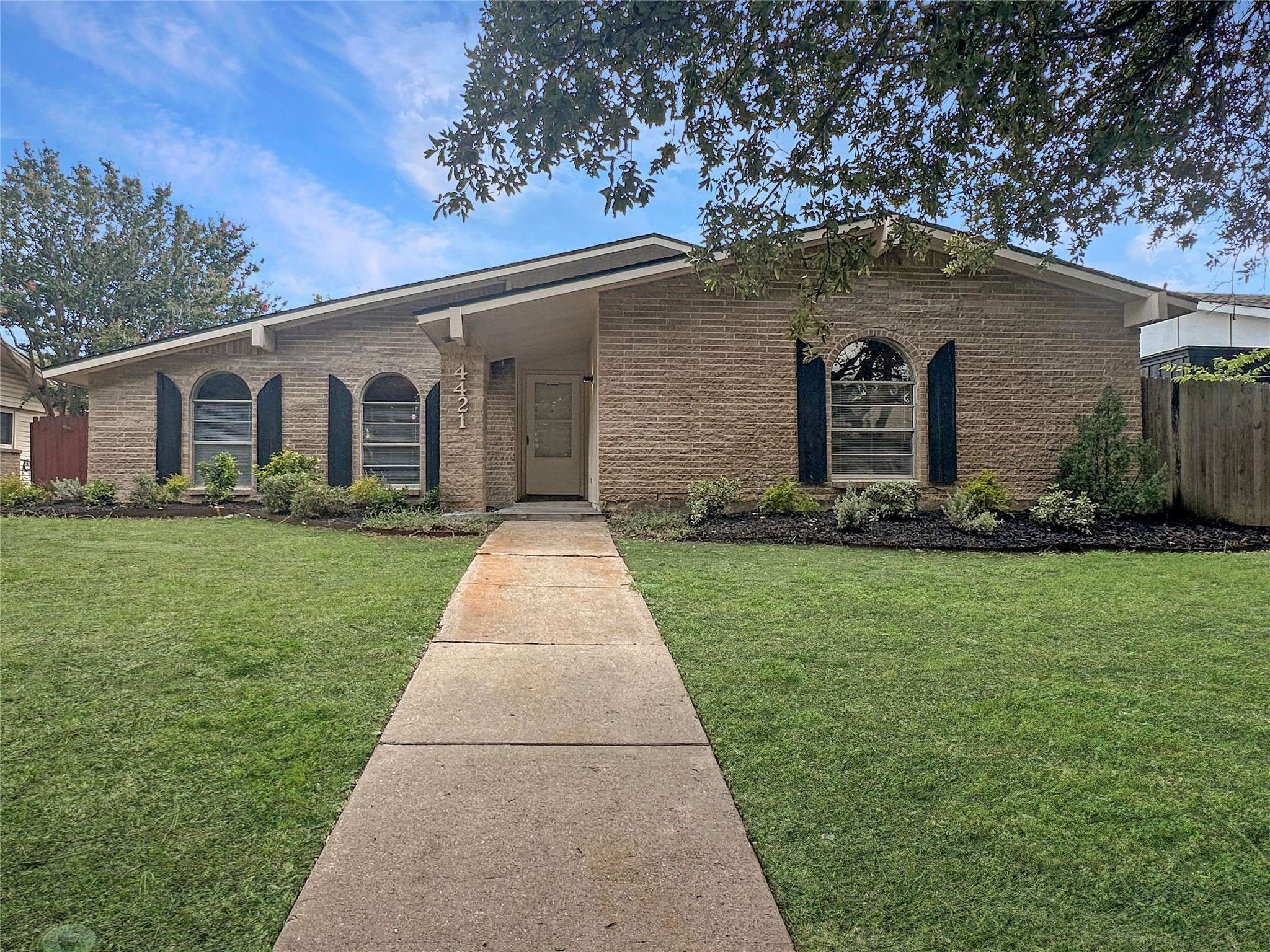 Garland, TX 75043,4421 Mayflower DR