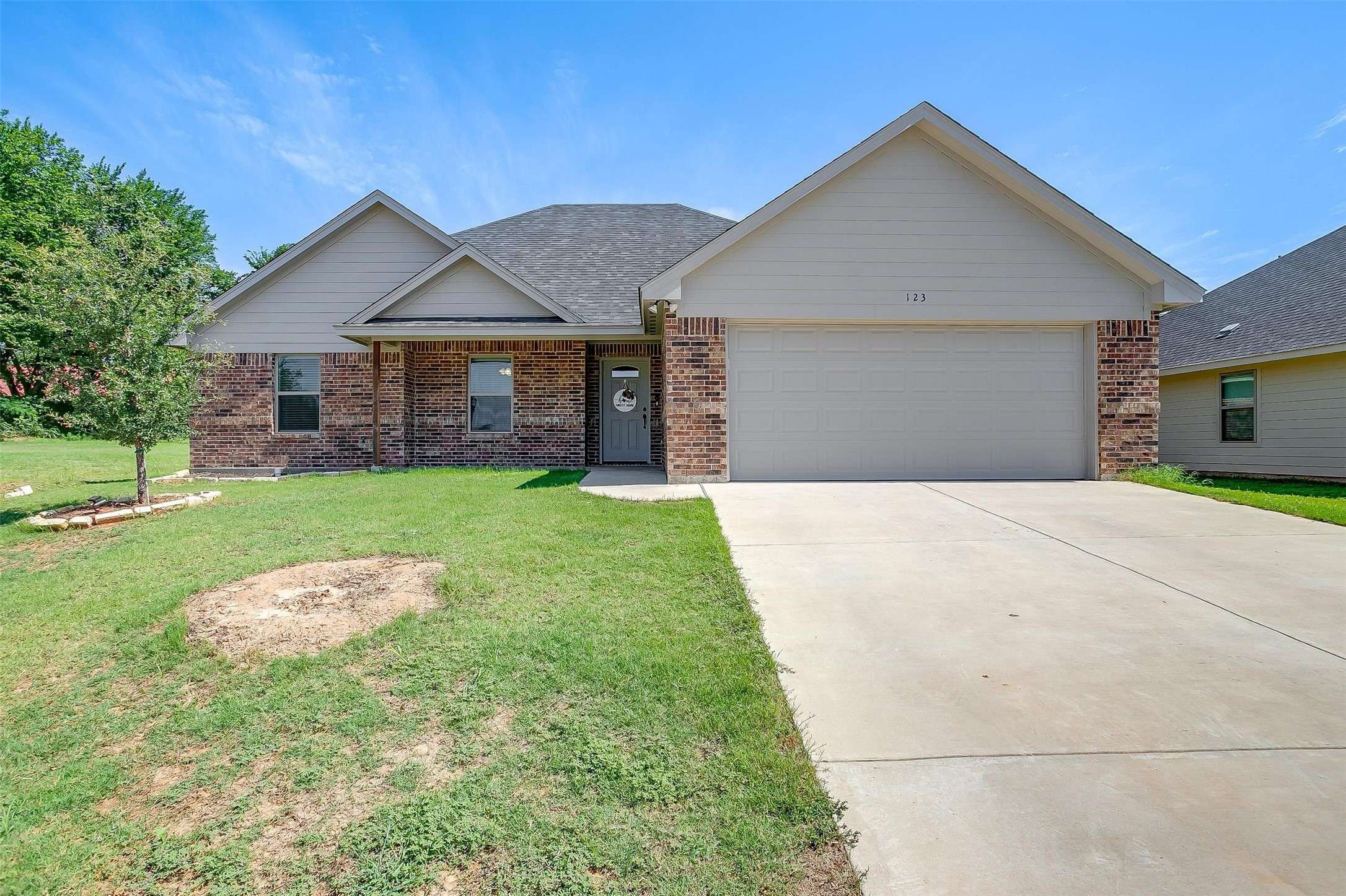 Weatherford, TX 76086,123 Clover CIR
