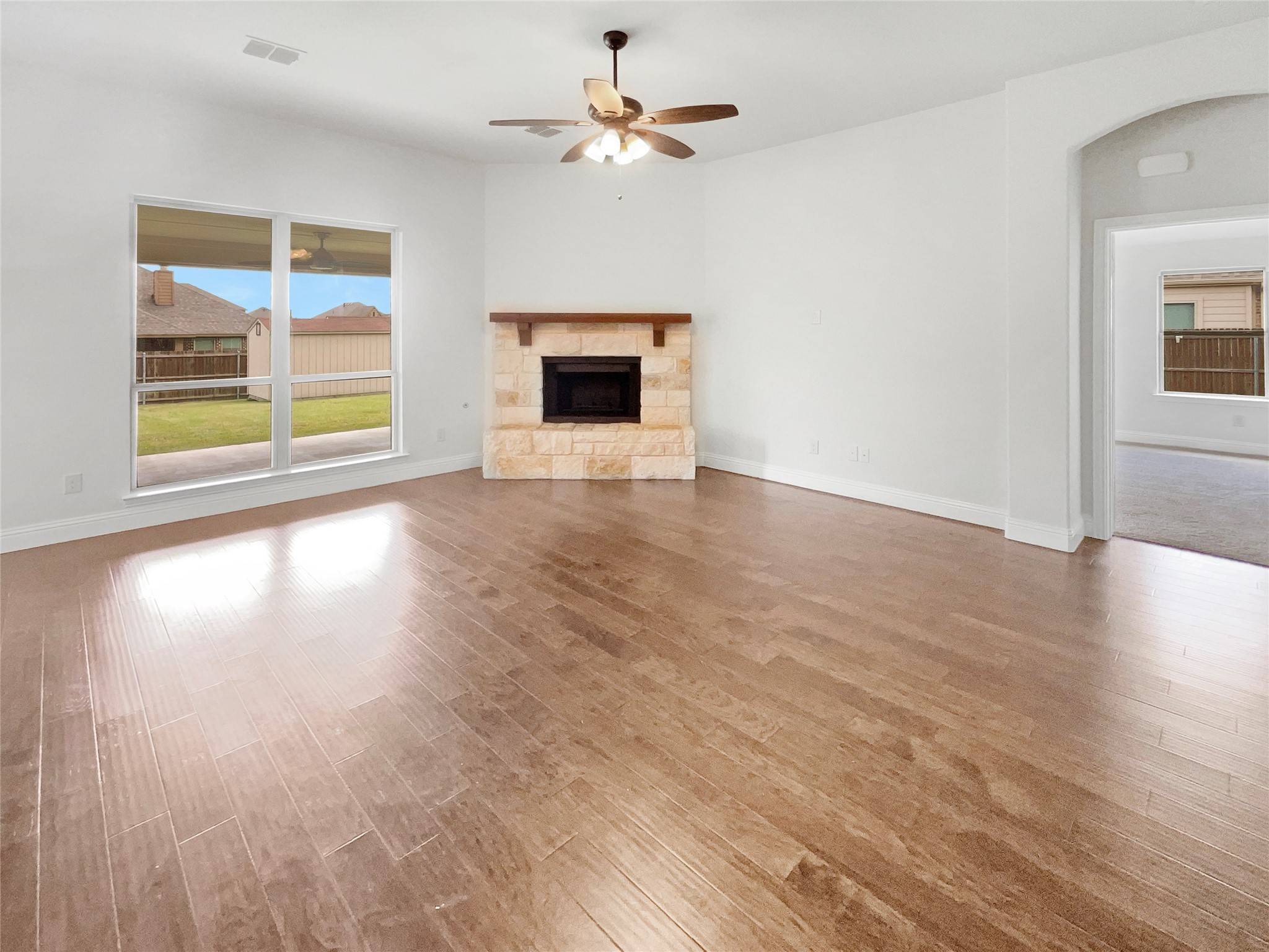 Desoto, TX 75115,1108 Bedford CT
