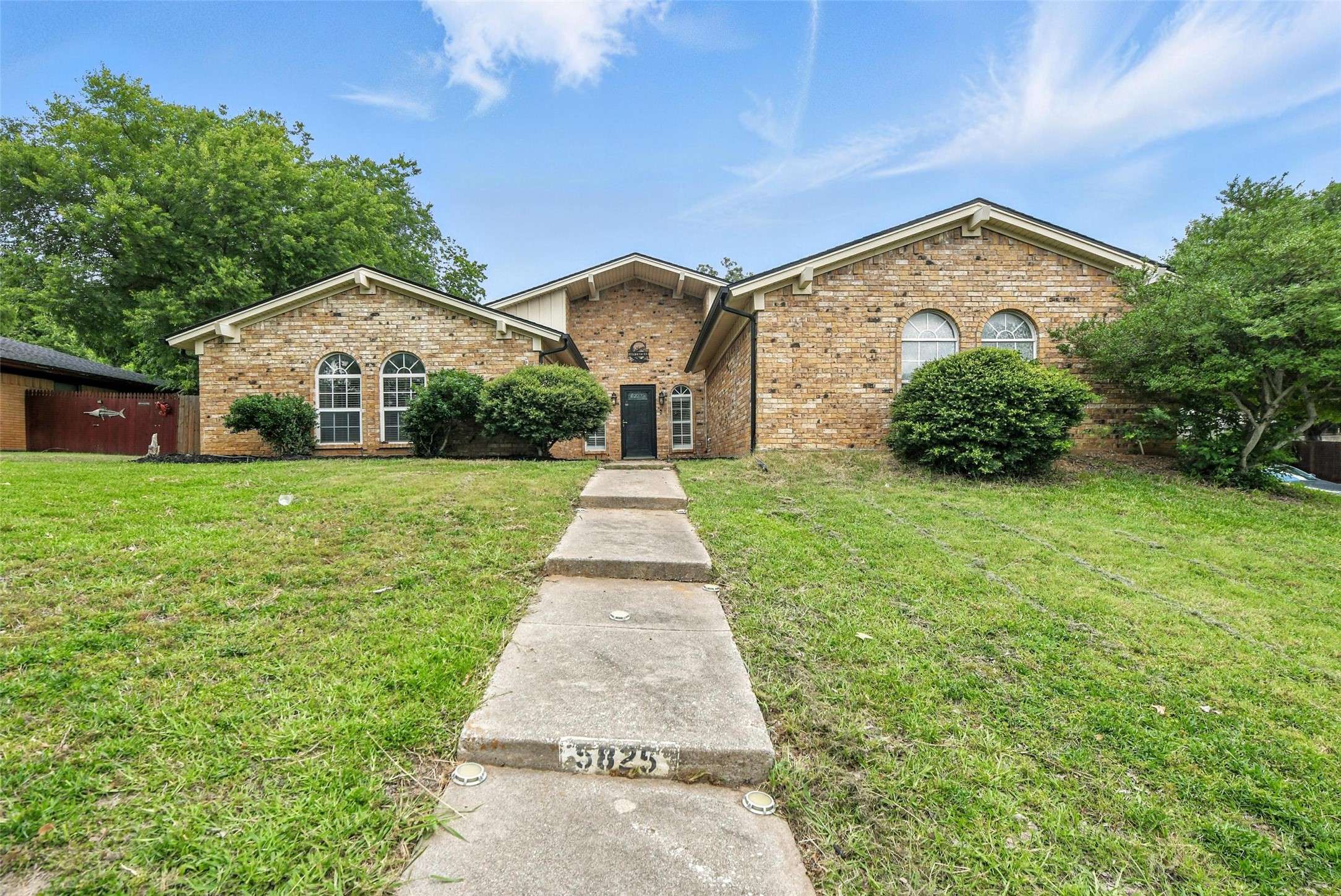 North Richland Hills, TX 76117,5825 N Hills DR