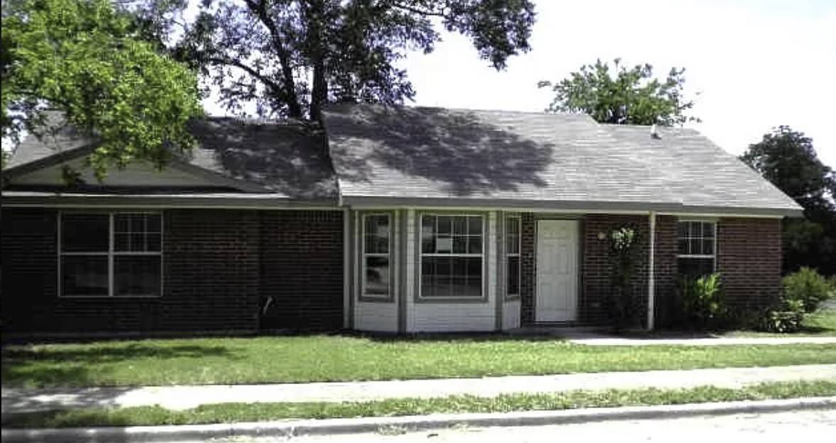 Dallas, TX 75216,4102 Opal AVE