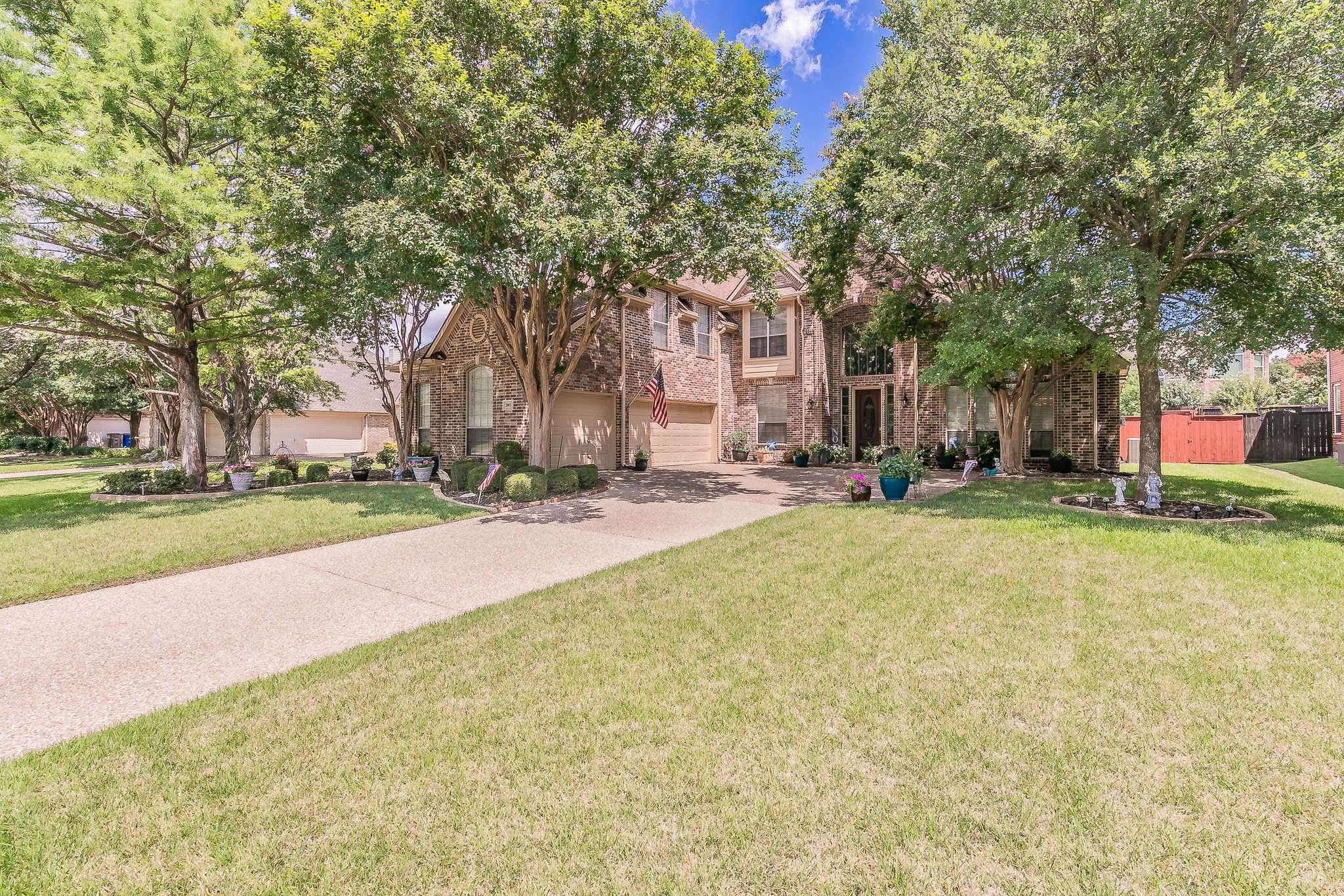 Allen, TX 75002,2013 Country Brook LN
