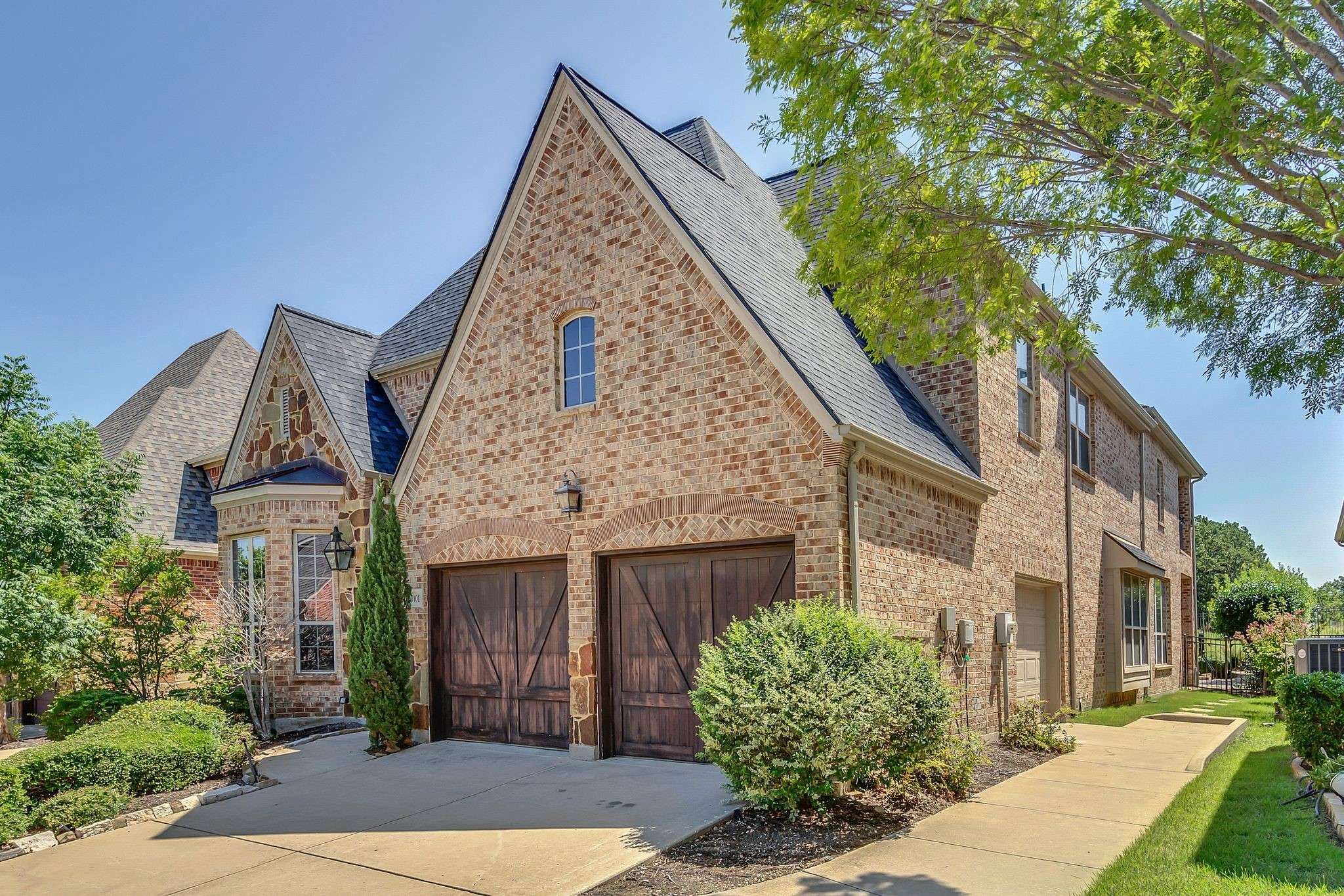 Lantana, TX 76226,9101 Cypress Creek RD