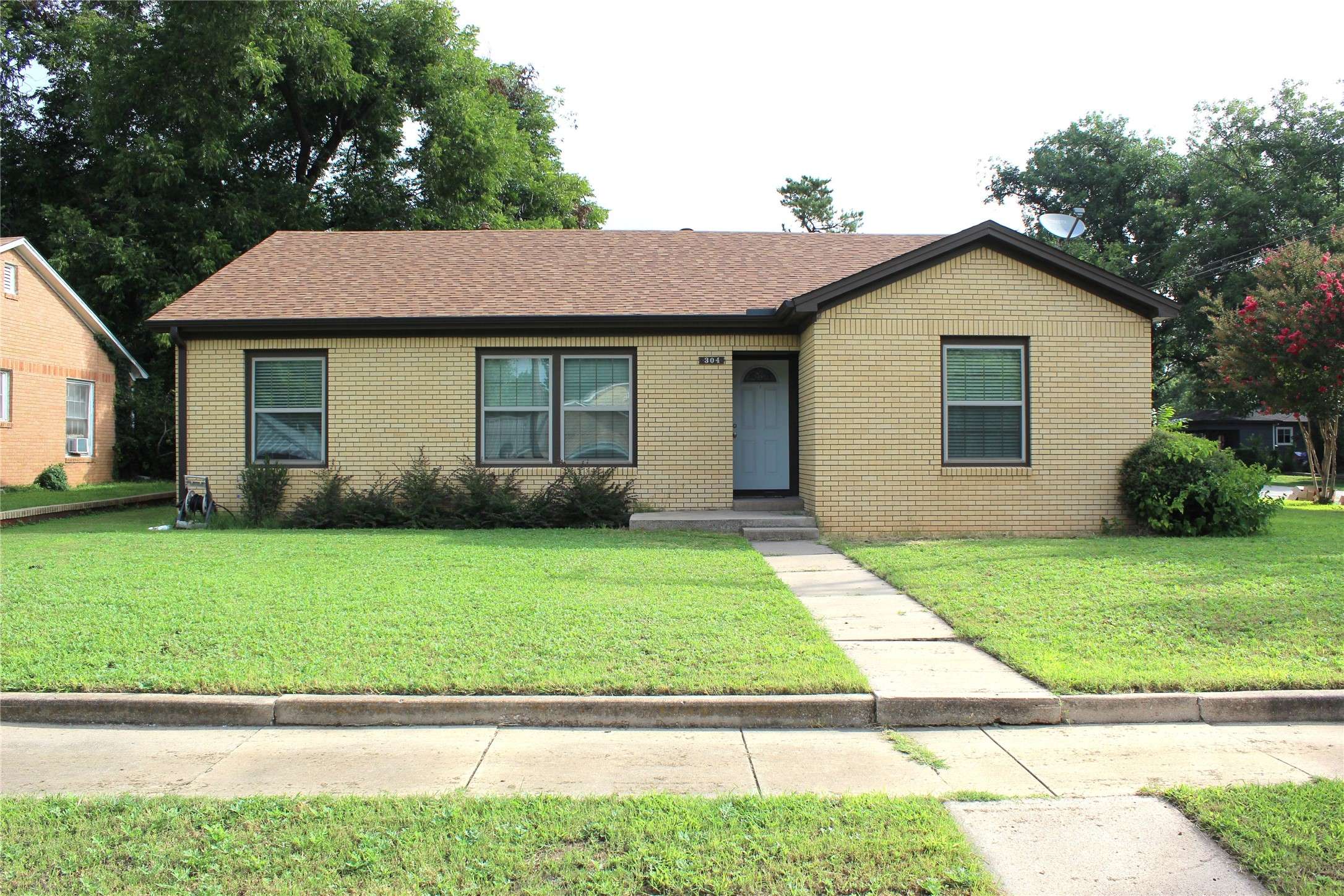 Dublin, TX 76446,304 W Live Oak ST