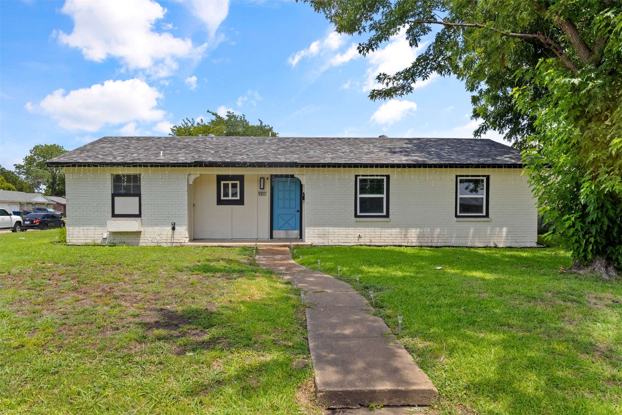 Garland, TX 75040,801 Quebec DR