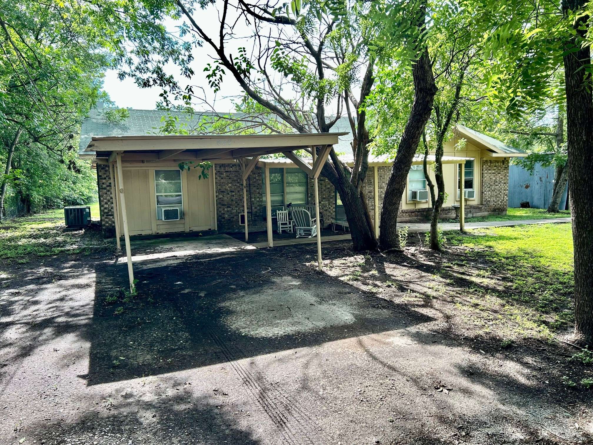 Bangs, TX 76823,507 S 1st ST