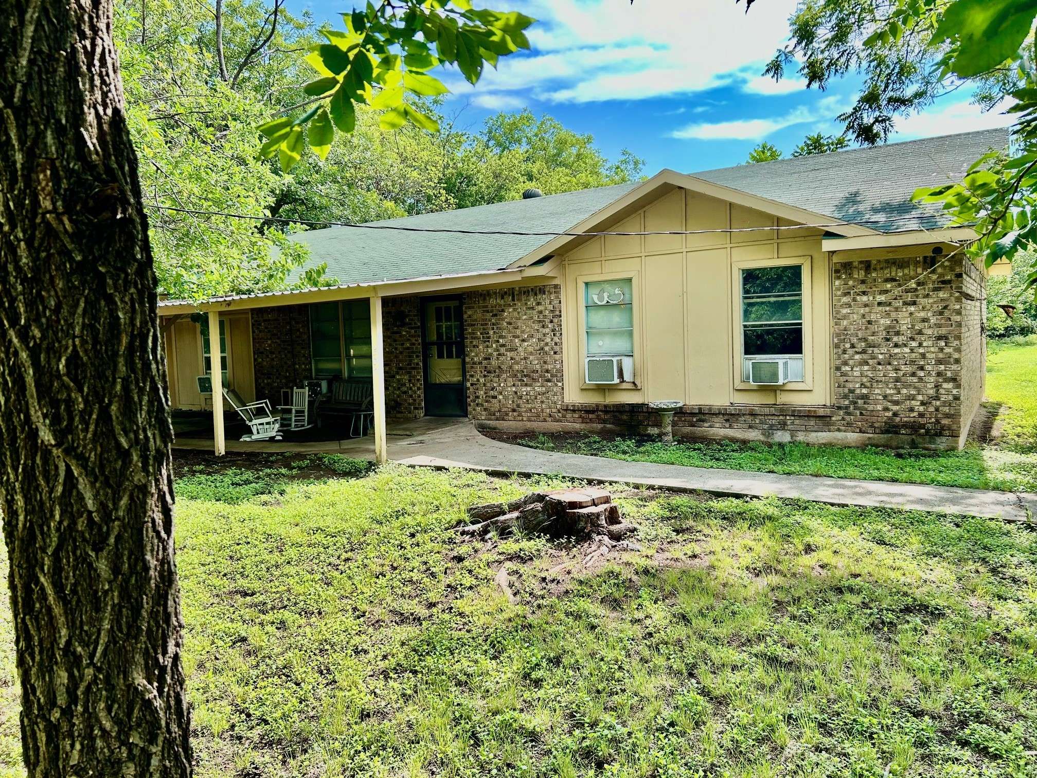 Bangs, TX 76823,507 S 1st ST