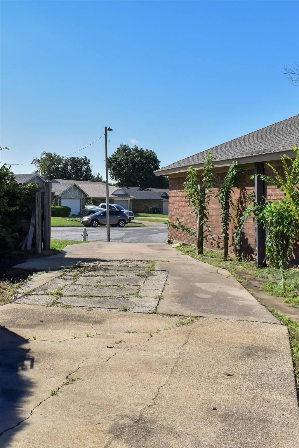 Arlington, TX 76002,6200 Valley Forge CT
