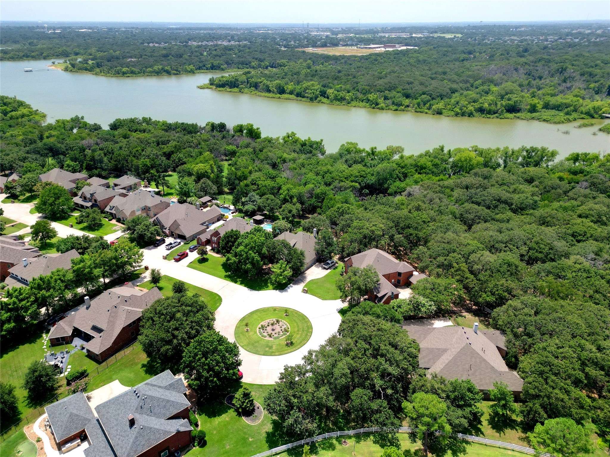 Shady Shores, TX 76208,1100 Cogburn CT