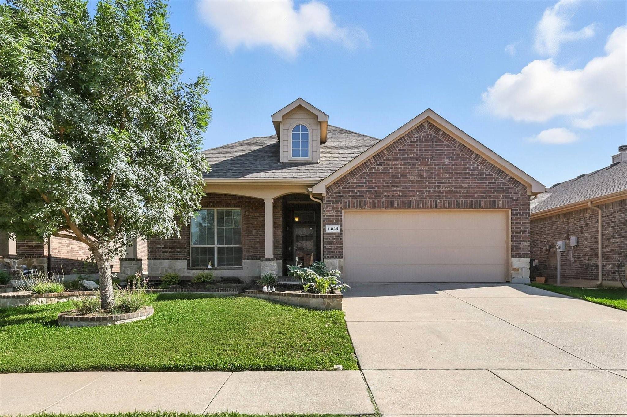 Fort Worth, TX 76052,11064 Hawks Landing RD