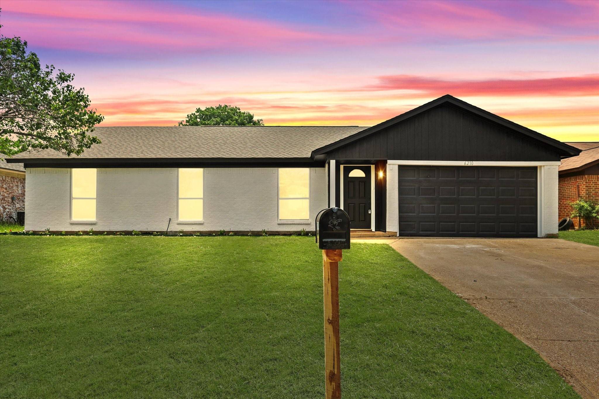 Arlington, TX 76001,6210 Maple Springs DR
