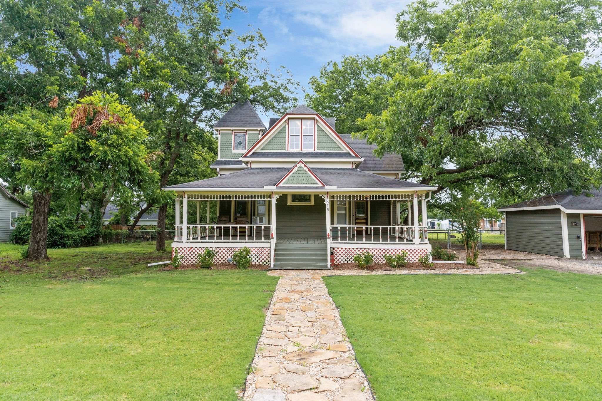 Howe, TX 75459,315 S Denny ST