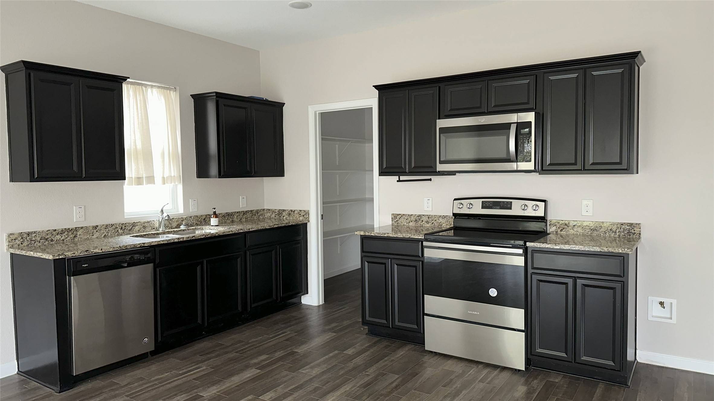 Crowley, TX 76036,421 Waterline DR